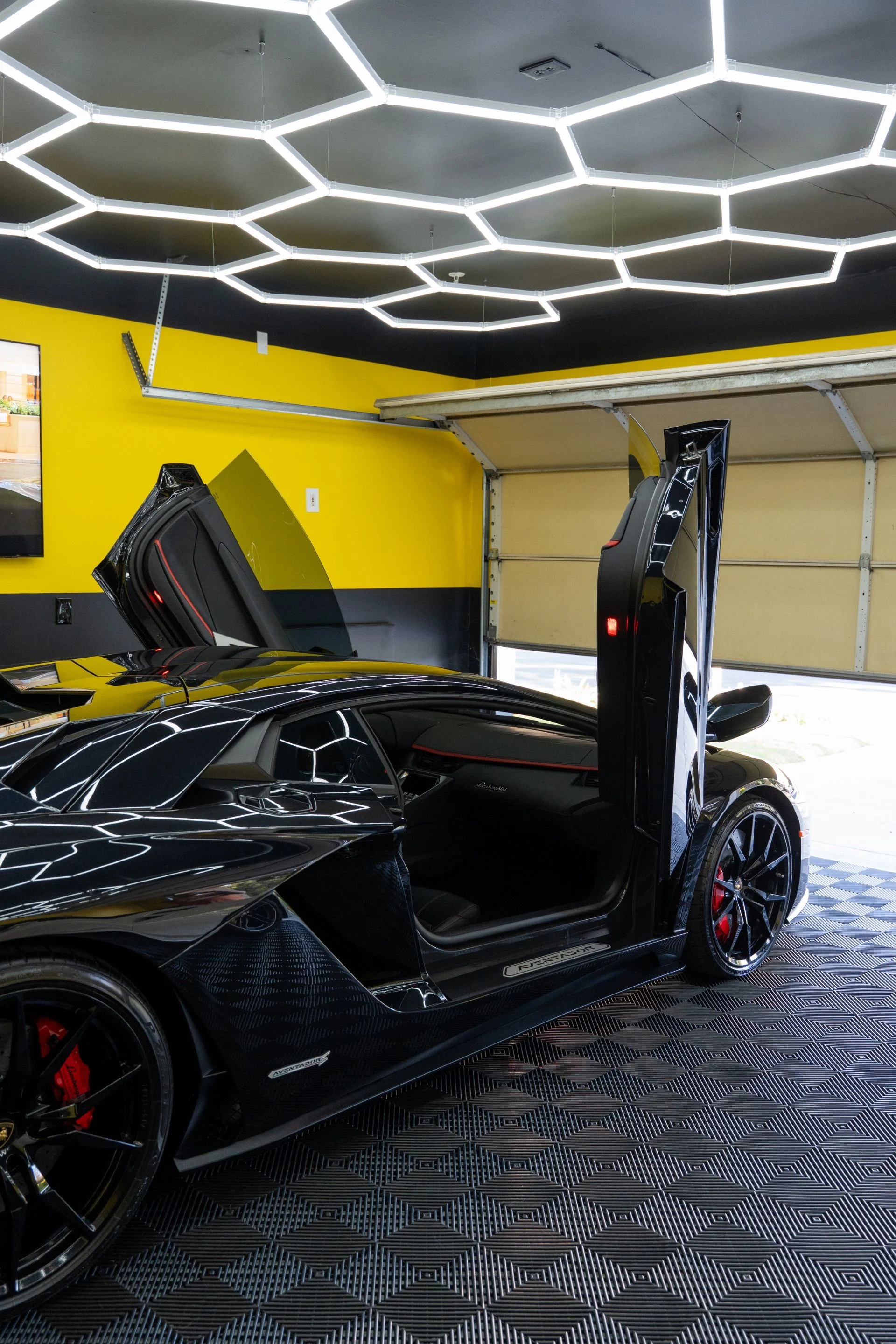 mph038_1305332616_Used_2018_Lamborghini_Aventador_LP_740_4_S_1792436167_18a579b55b