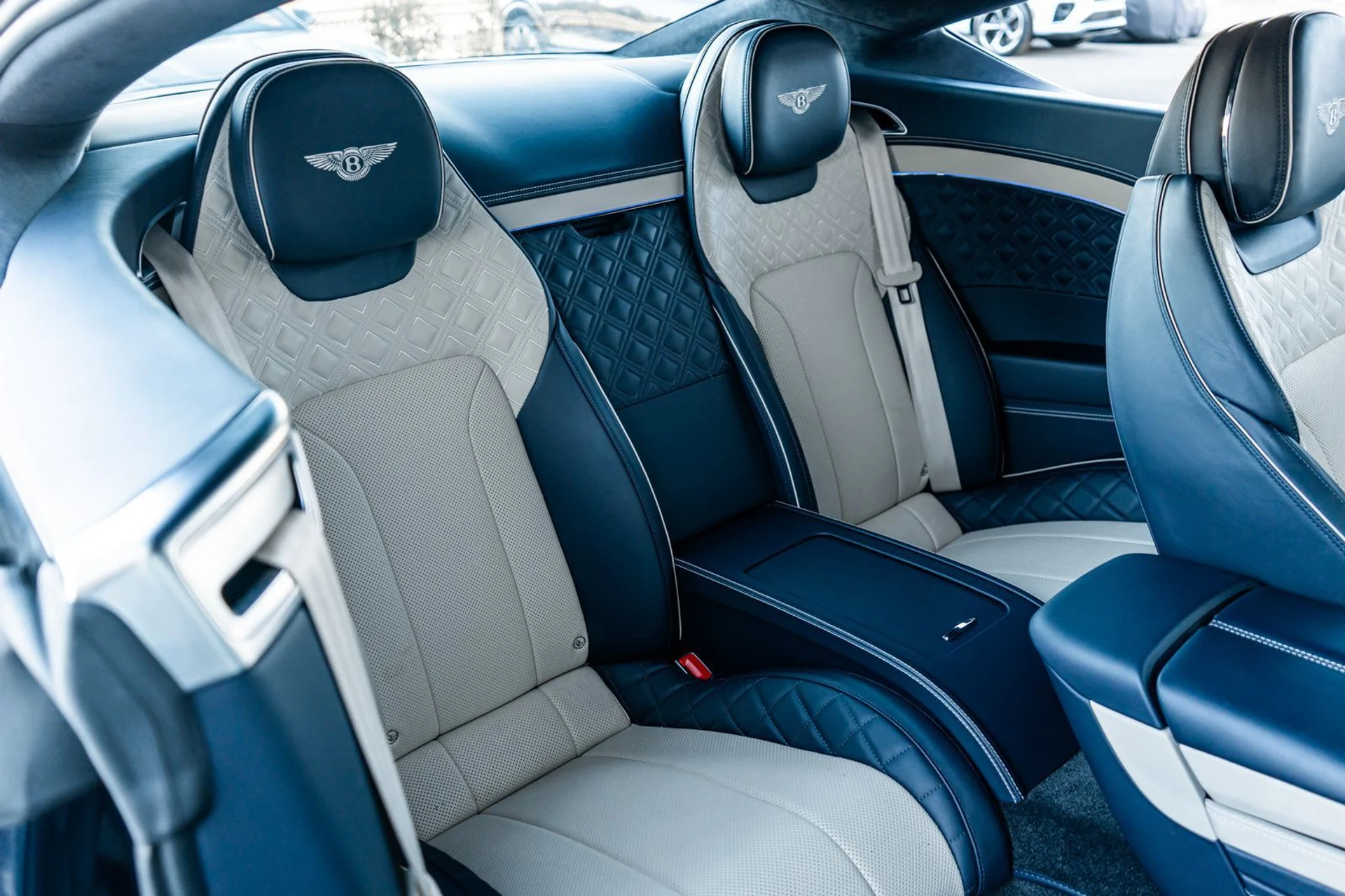 mph038_1307595874_35c437b3_bd36_42f1_9c94_405602301e73_3c35483273