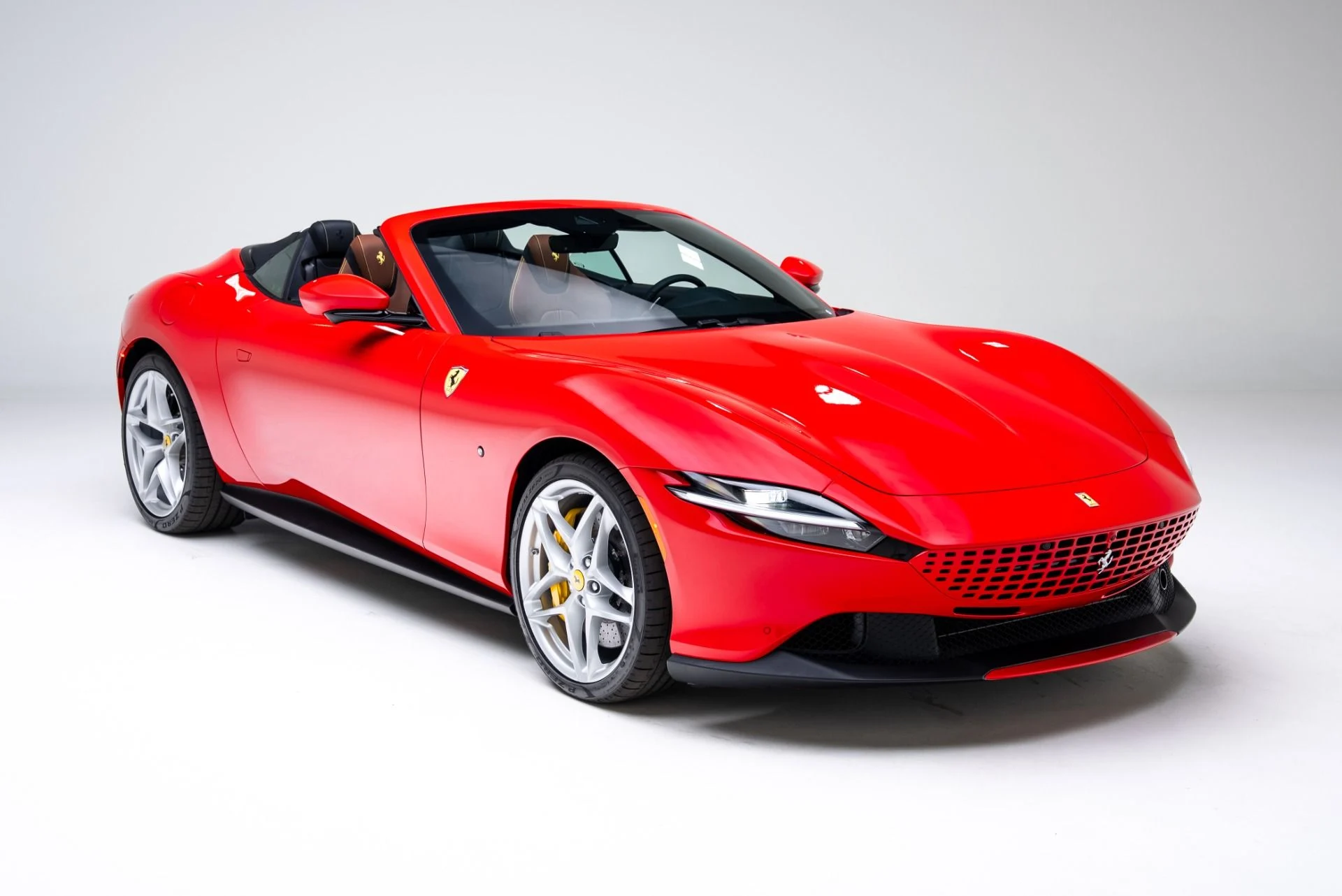 mph038_1348754780_Used_2025_Ferrari_Roma_Spider_1769719564_12e254e49a