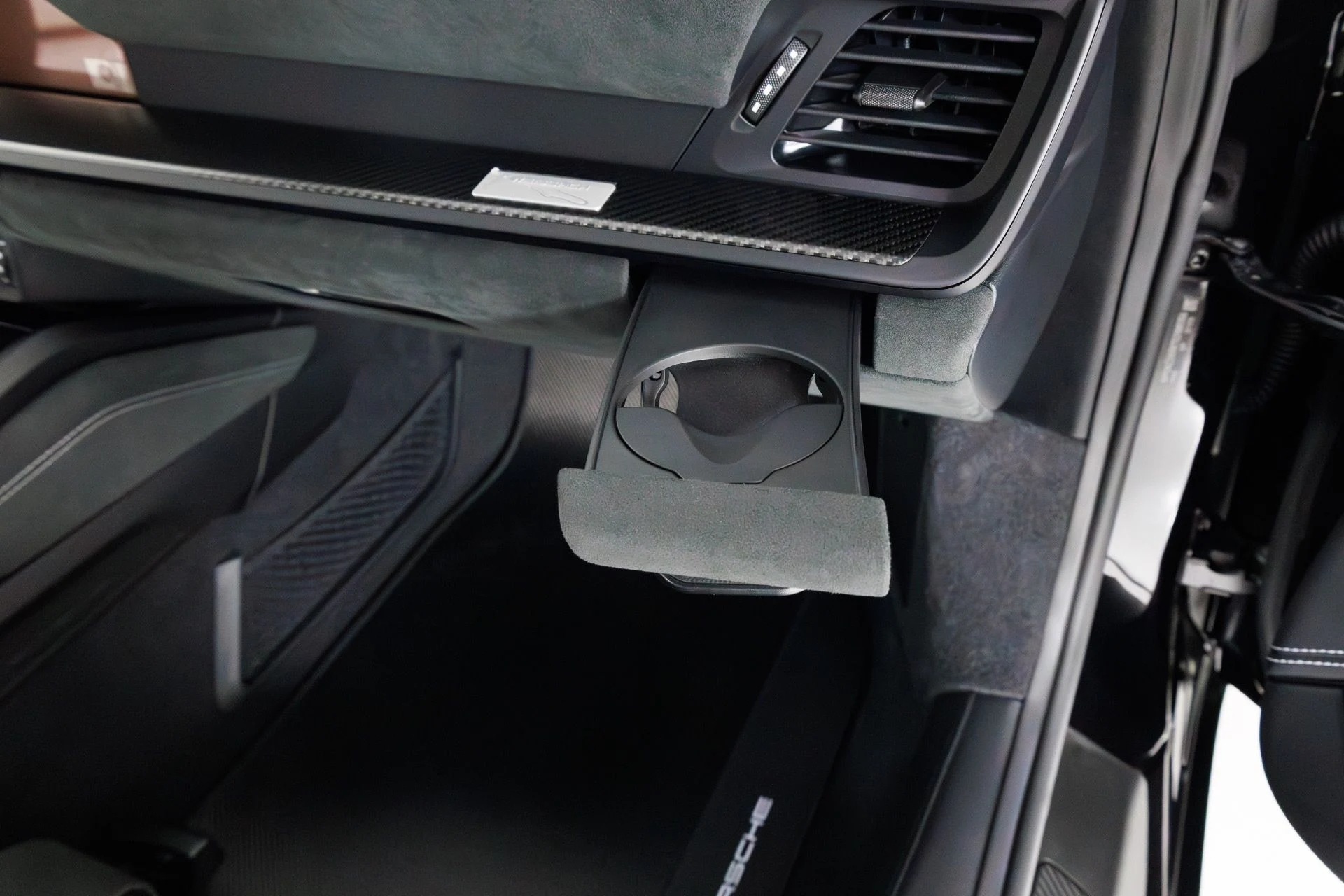 mph038_1364043934_Used_2026_Porsche_911_GT_3_1771608768_effe2f5484