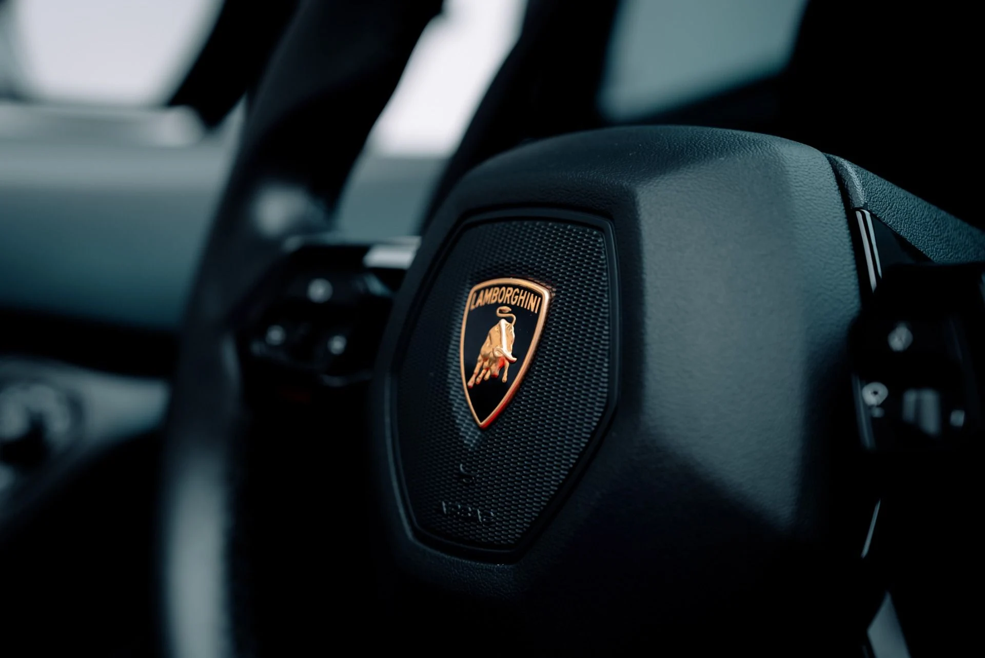 mph038_136475196_Used_2019_Lamborghini_Huracan_LP_580_2_Spyder_1763507767_cc664c9747