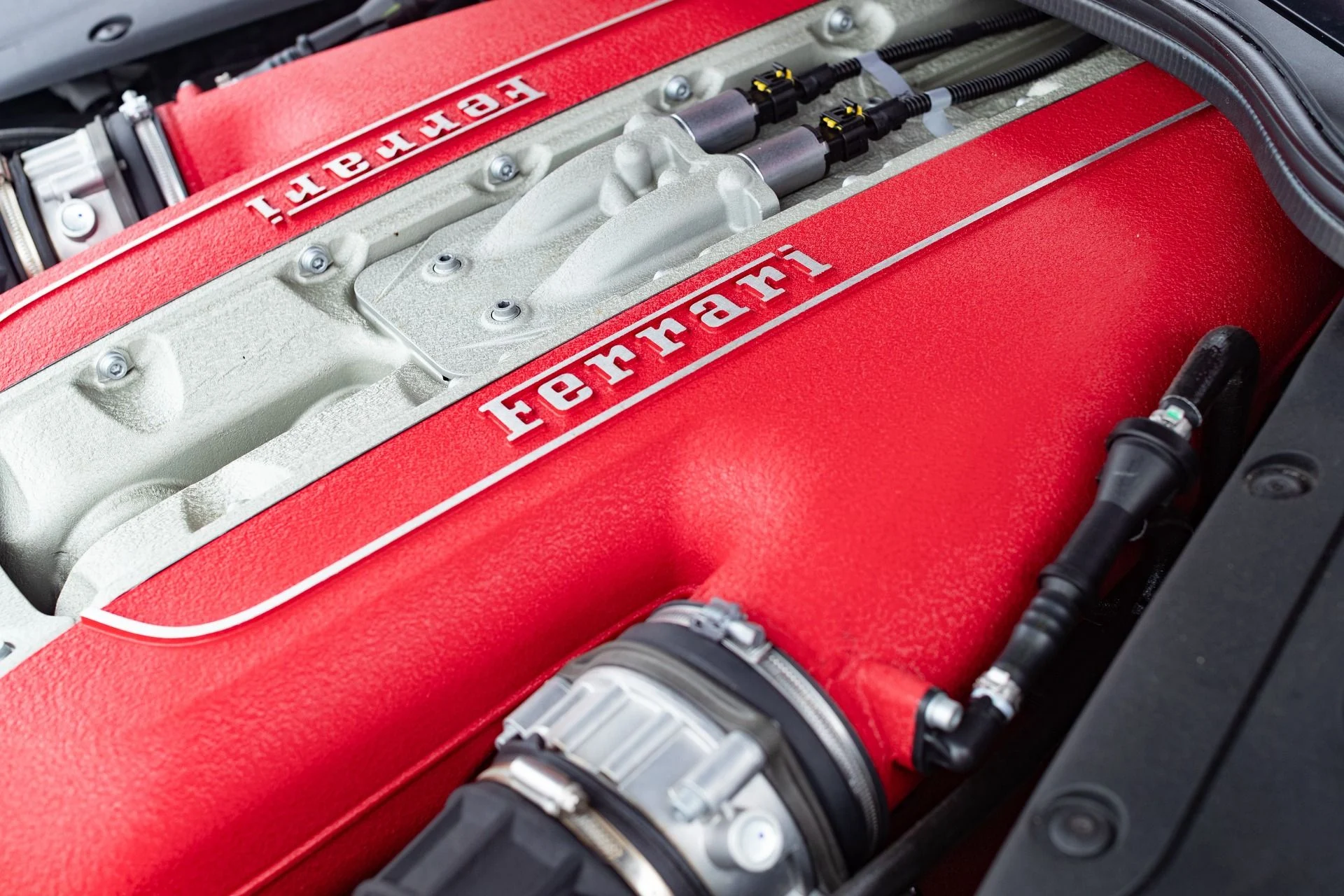 mph038_1371210807_Used_2020_Ferrari_812_Superfast_1765217828_e7c7e9bf0a