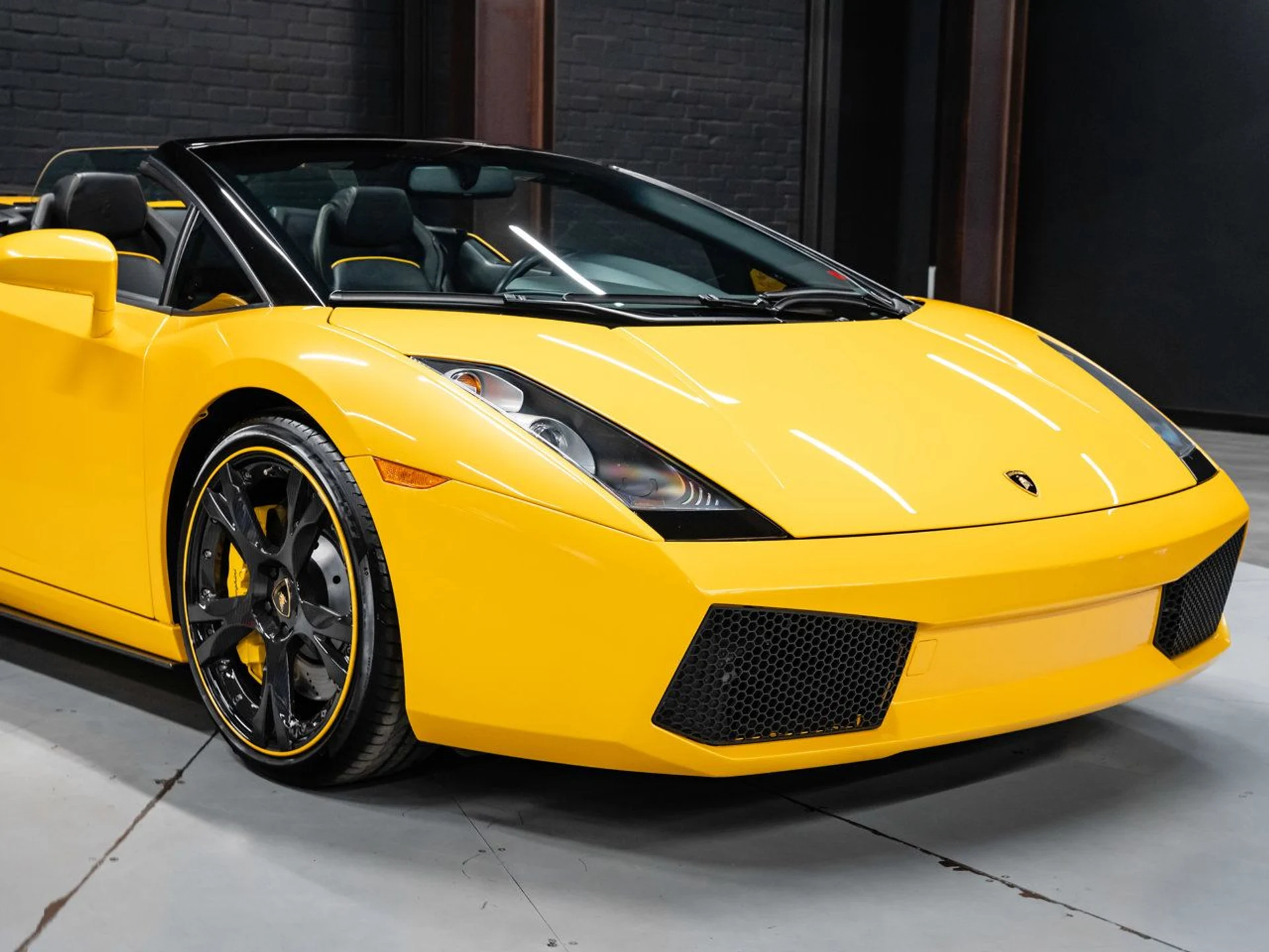 mph038_137619527_lamborghini_gallardo_2006_ab61a451c6