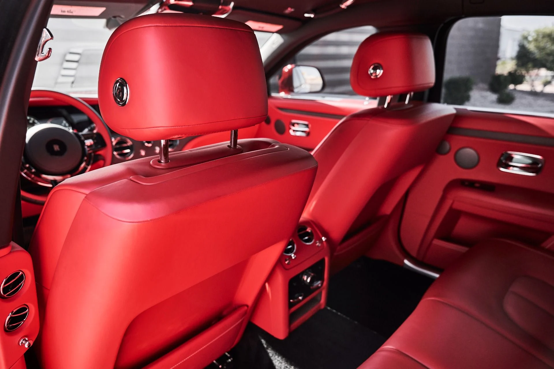 mph038_1380458834_Used_2024_Rolls_Royce_Ghost_Base_1781229691_e09538973b