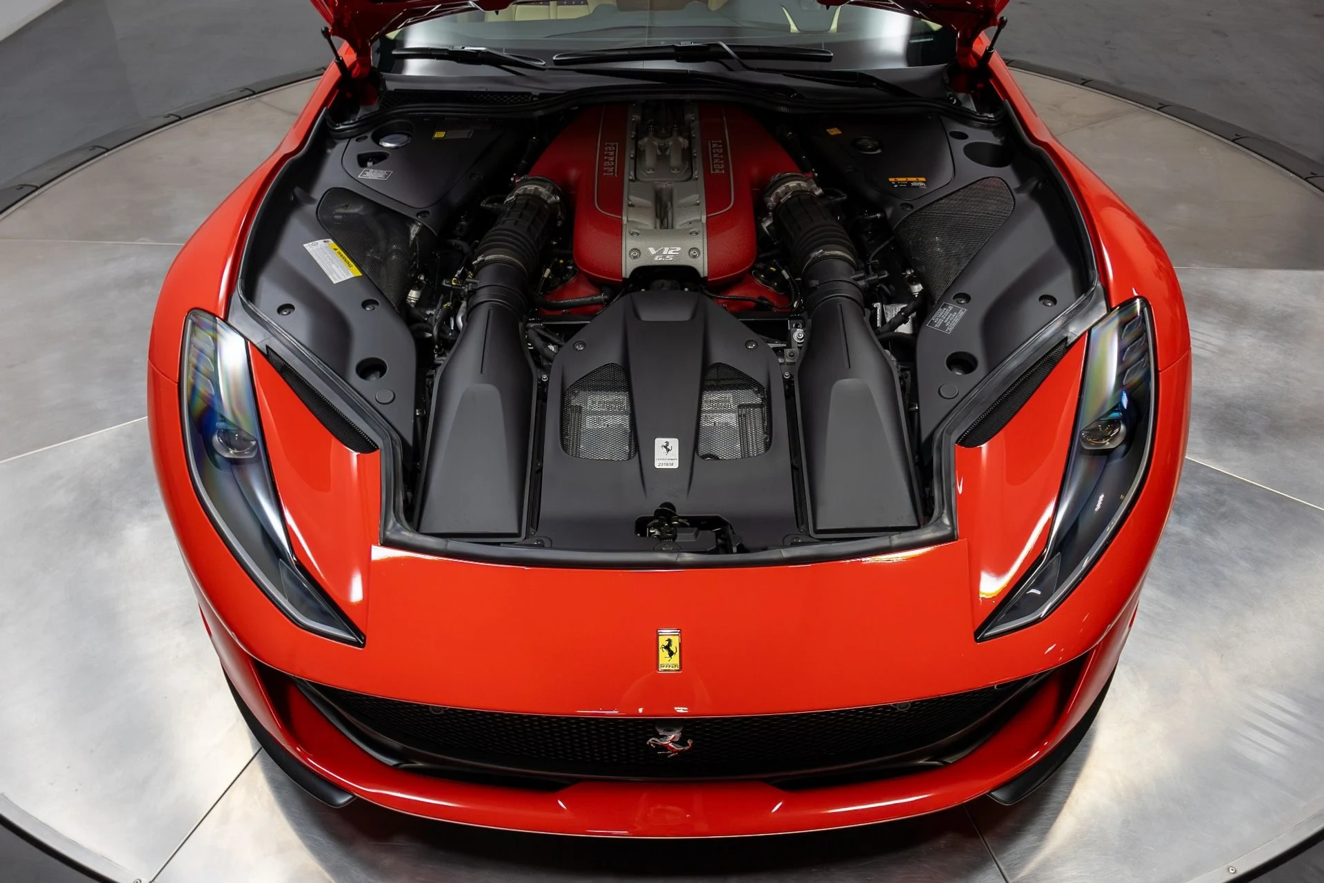 mph038_1389171695_Used_2018_Ferrari_812_Superfast_1763480061_b7d1ac6c1e