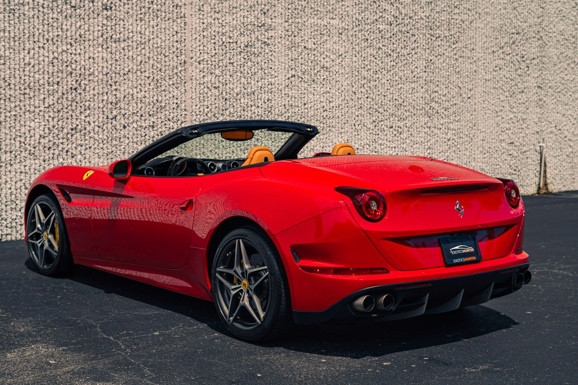 mph038_1412845518_Used_2016_Ferrari_California_T_1777481400_36ed8faac5