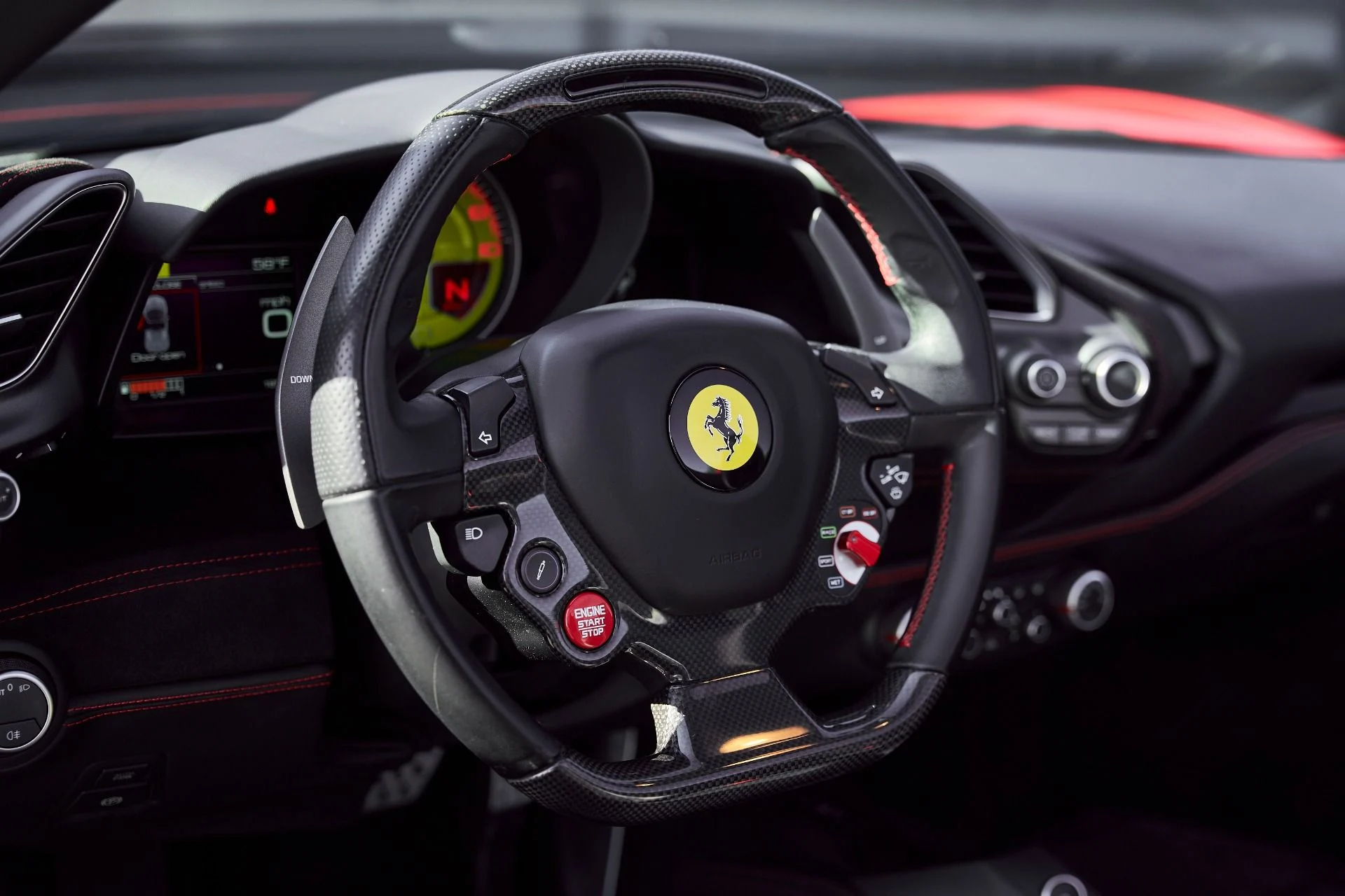 mph038_1421865577_Used_2019_Ferrari_488_Spider_Base_1766024954_0b36465759