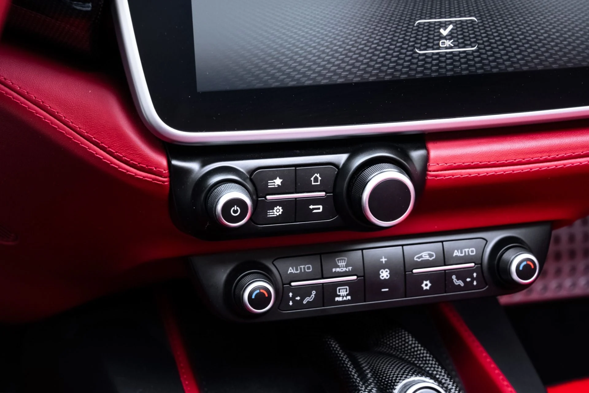 mph038_1442427944_Used_2019_Ferrari_Portofino_1773084172_5c463a8673