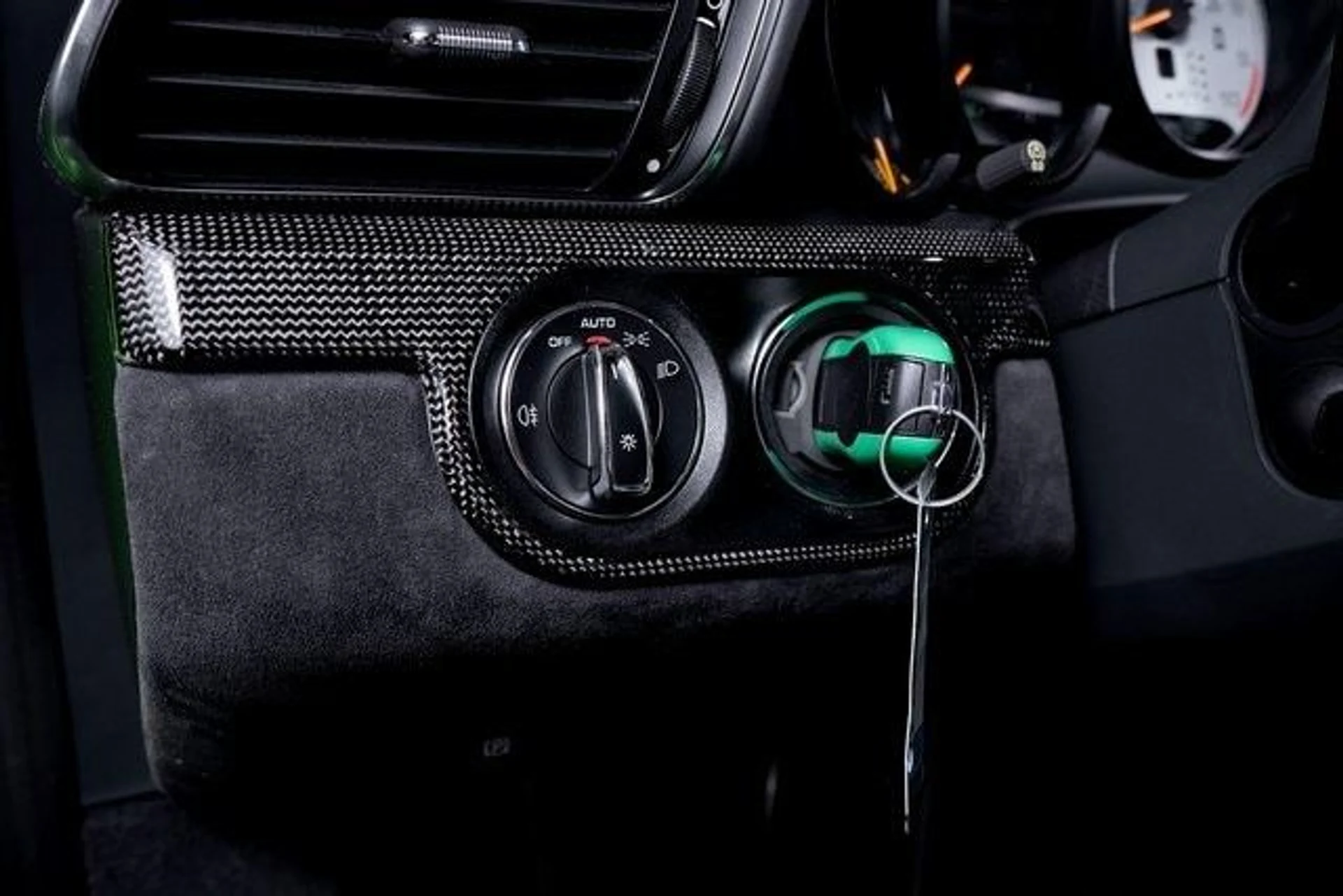 mph038_1450190042_af05cef1b4a10521a4b8f5989b2359fex_5be8295bab