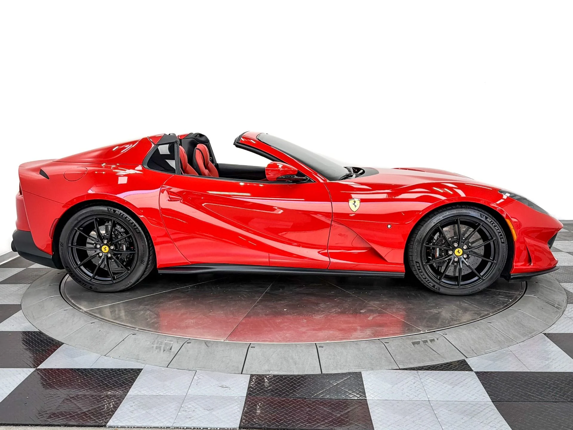 mph038_1453952231_Used_2023_Ferrari_812_GTS_Daytona_Seats_Interior_Carbon_Suspension_Lifter_1781810794_6006087480