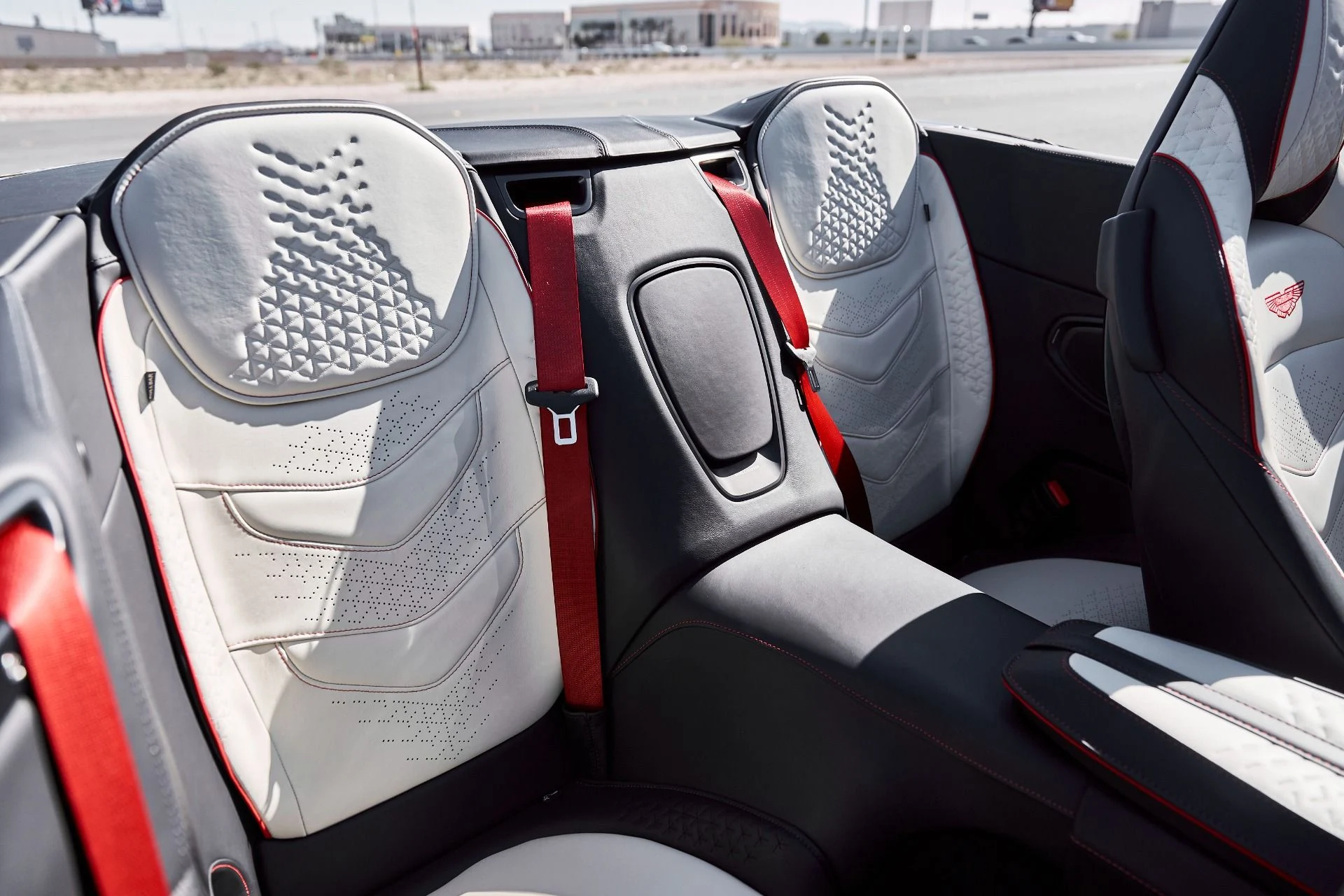 mph038_1459356150_Used_2023_Aston_Martin_DBS_Volante_1770513073_07597cead7