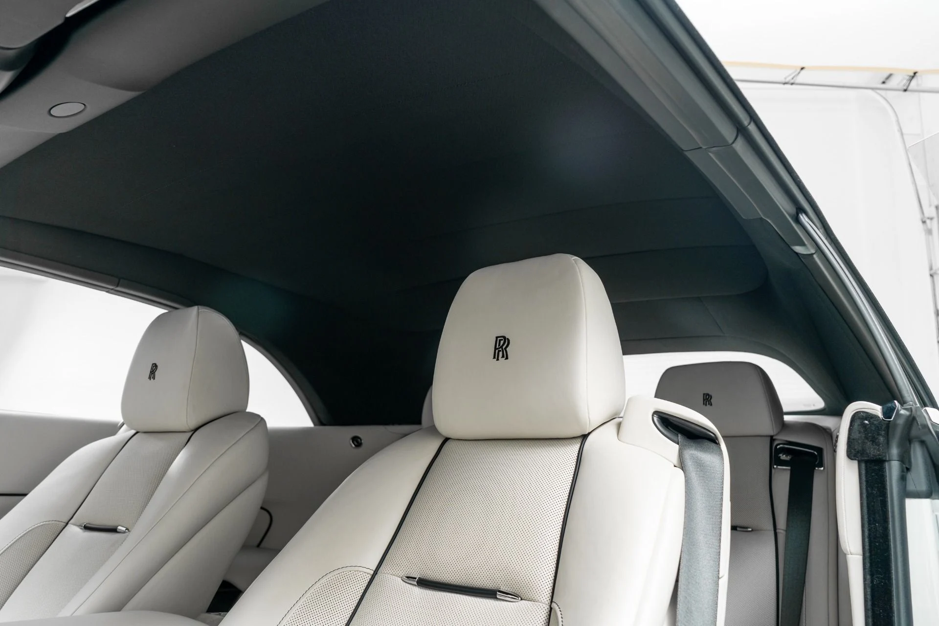 mph038_1465522132_Used_2020_Rolls_Royce_Dawn_Fully_Polished_Wheels_Heated_and_Ventilated_Seats_1764007062_d69f09904c