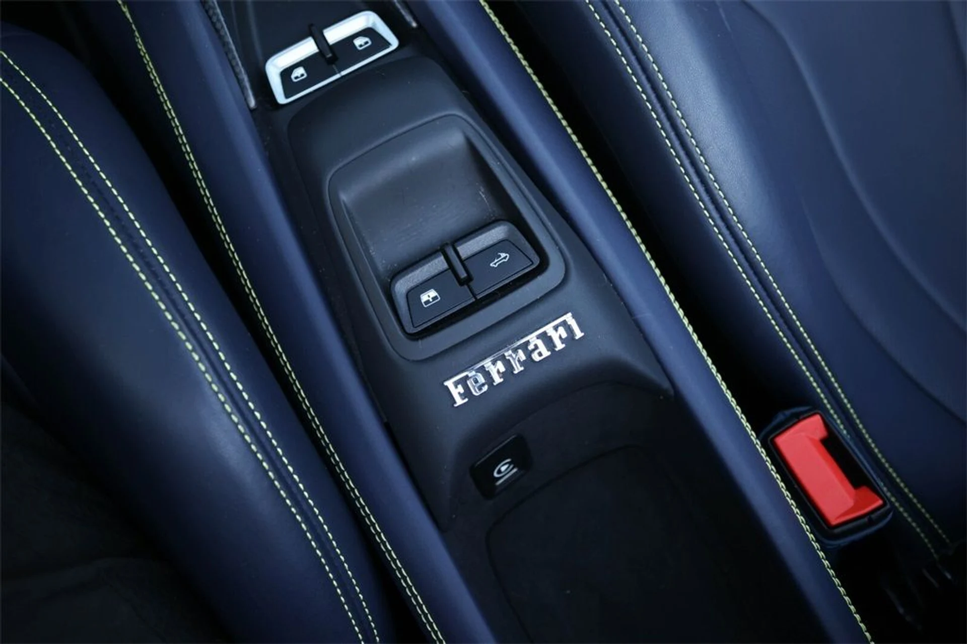 mph038_1465967195_db1ef74a9042f23b31e3c40dcbec1608_ea62a25822