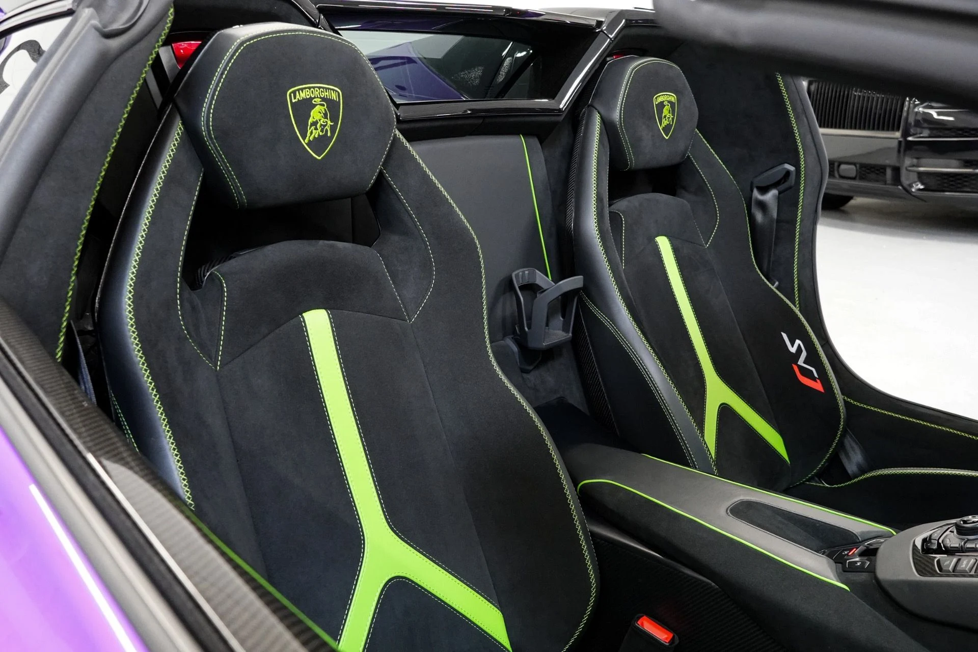 mph038_1466958717_Used_2020_Lamborghini_Aventador_LP_770_4_SVJ_1777493660_2ba38381ed