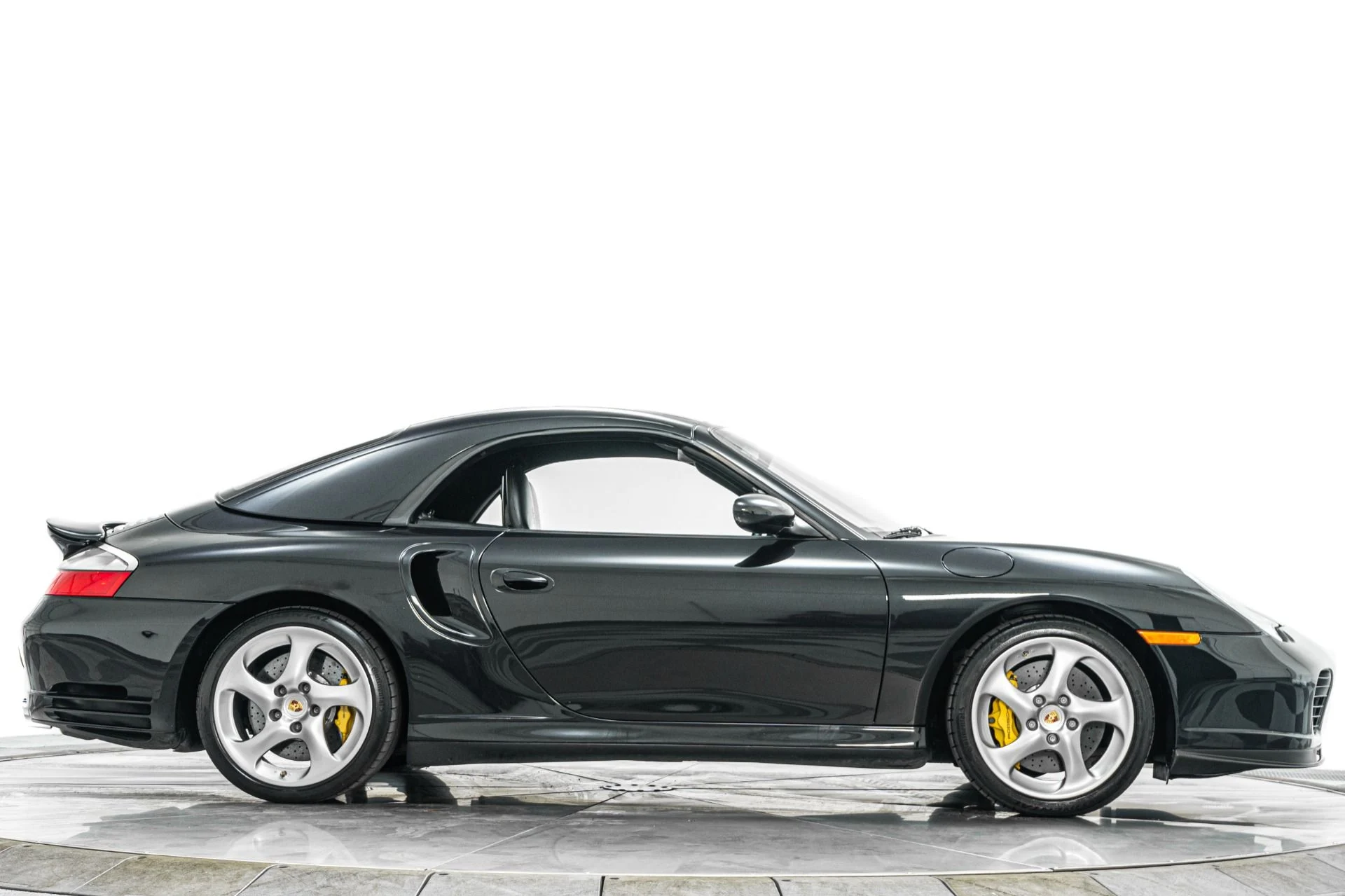 mph038_1469675619_Used_2005_Porsche_911_Turbo_S_Cabriolet_Factory_Carbon_Fiber_Package_6_Speed_Manual_1778769410_e8a06f2144