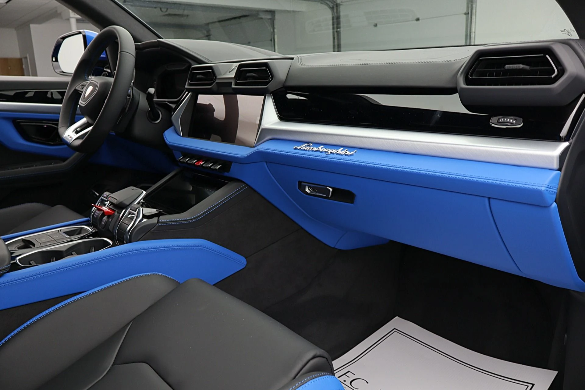 mph038_1473211002_New_2026_Lamborghini_Urus_SE_c052ed658e