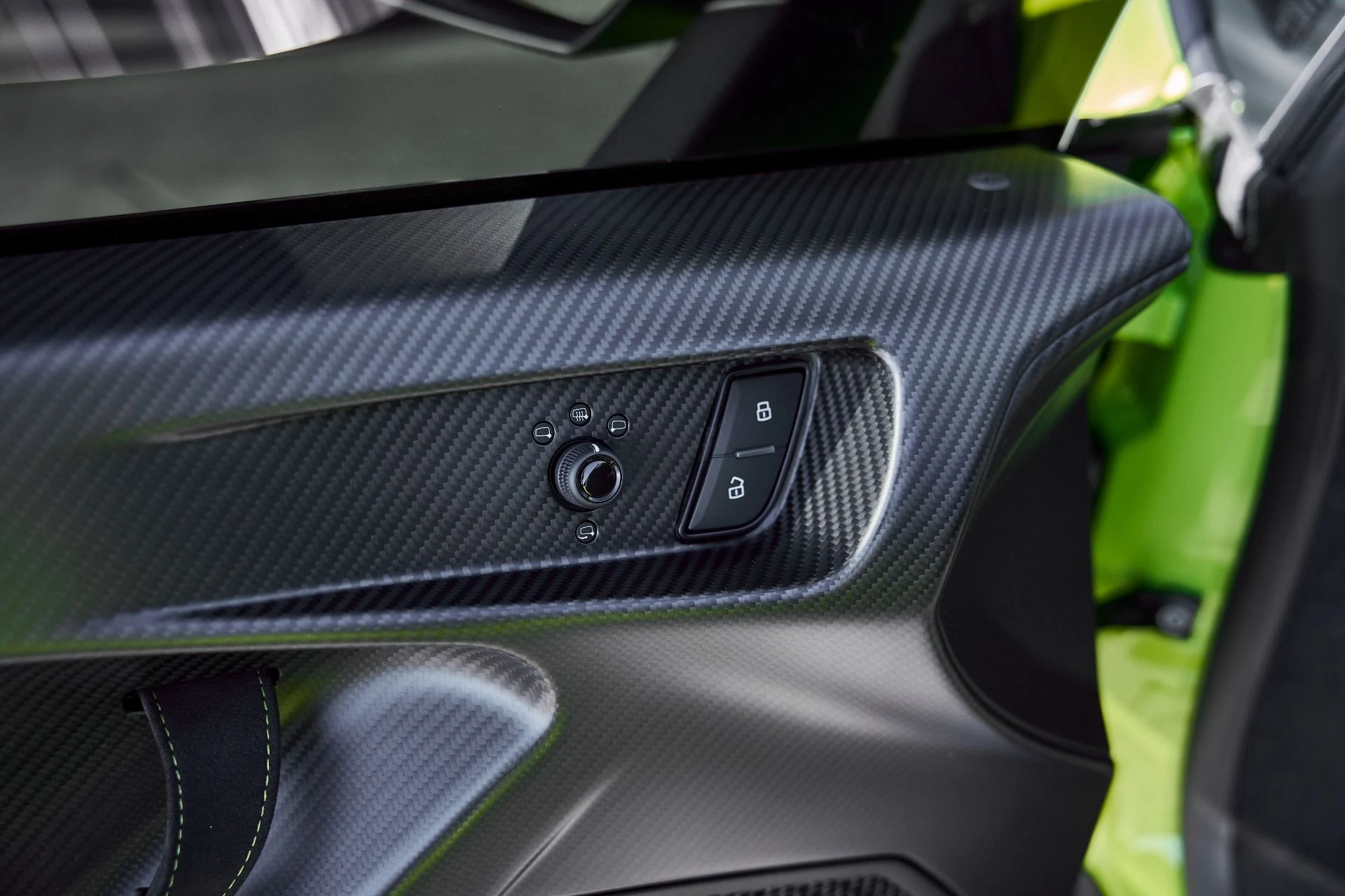 mph038_1480667216_Used_2024_Lamborghini_Huracan_Sterrato_Base_1767062438_e4fe183576