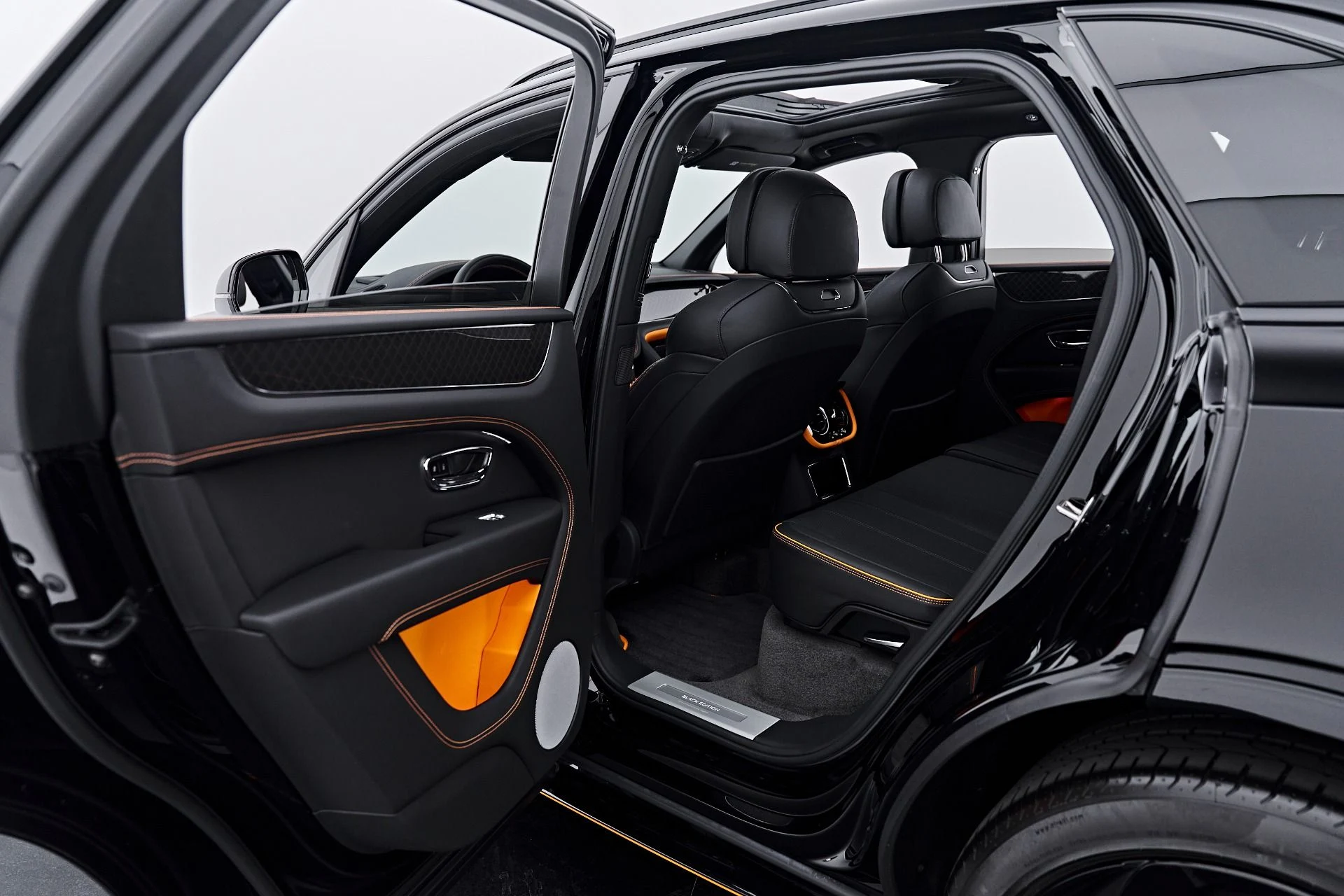 mph038_1489304453_Used_2025_Bentley_Bentayga_S_Black_Edition_1790644367_d9060160df