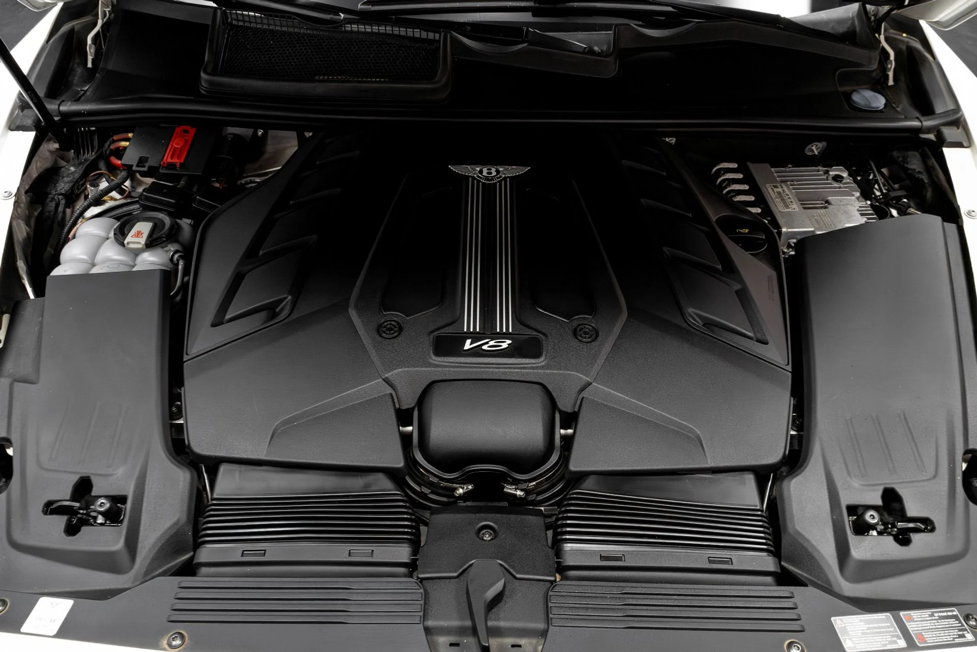 mph038_1517517370_Used_2020_Bentley_Bentayga_V8_1770245140_285643a861