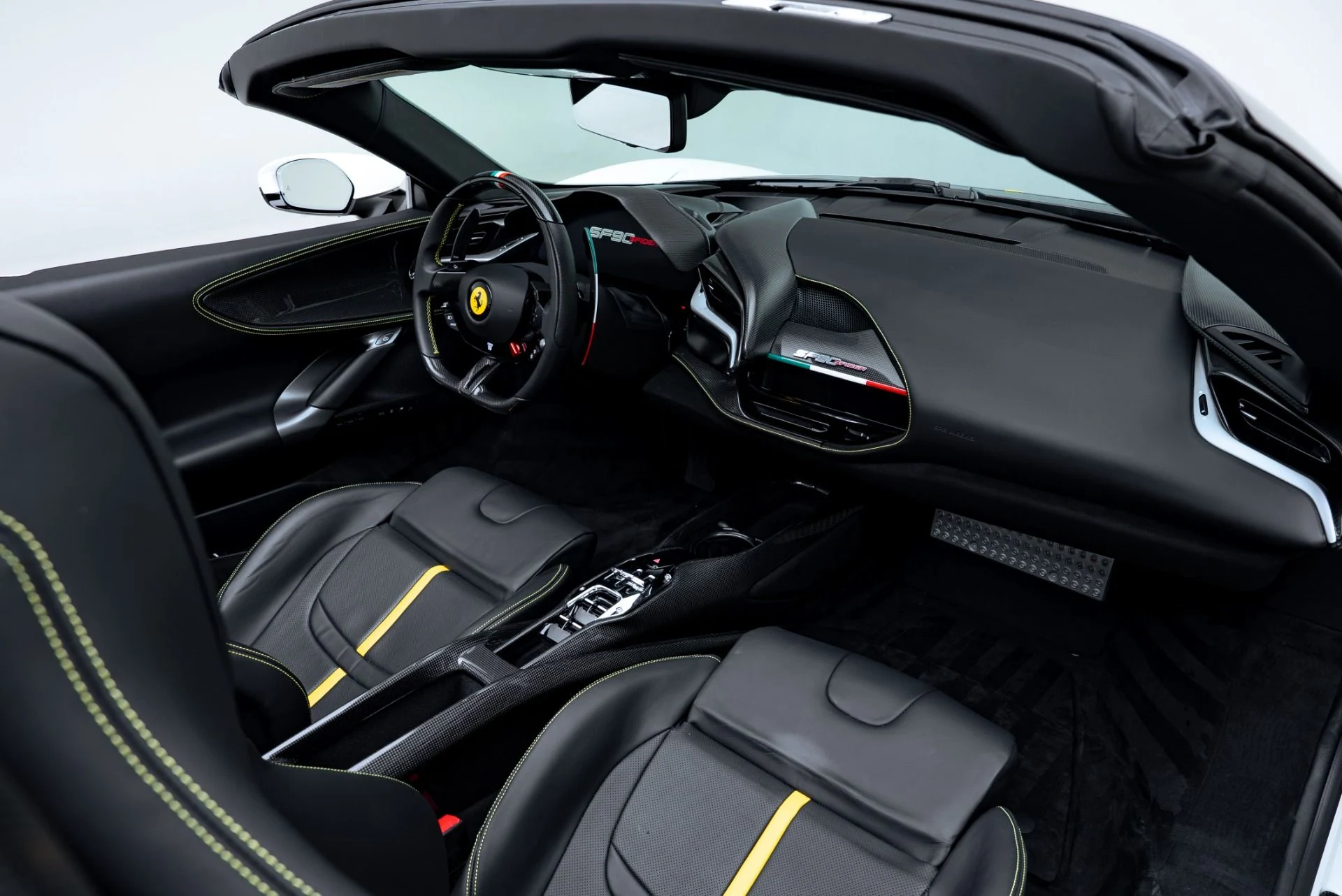 mph038_1536504453_Used_2024_Ferrari_SF_90_Spider_1777485078_616e2eb2df