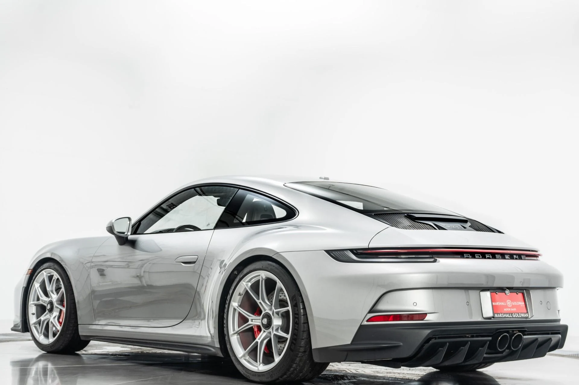 mph038_1550329380_Used_2022_Porsche_911_GT_3_Touring_1772824690_c040f83ece