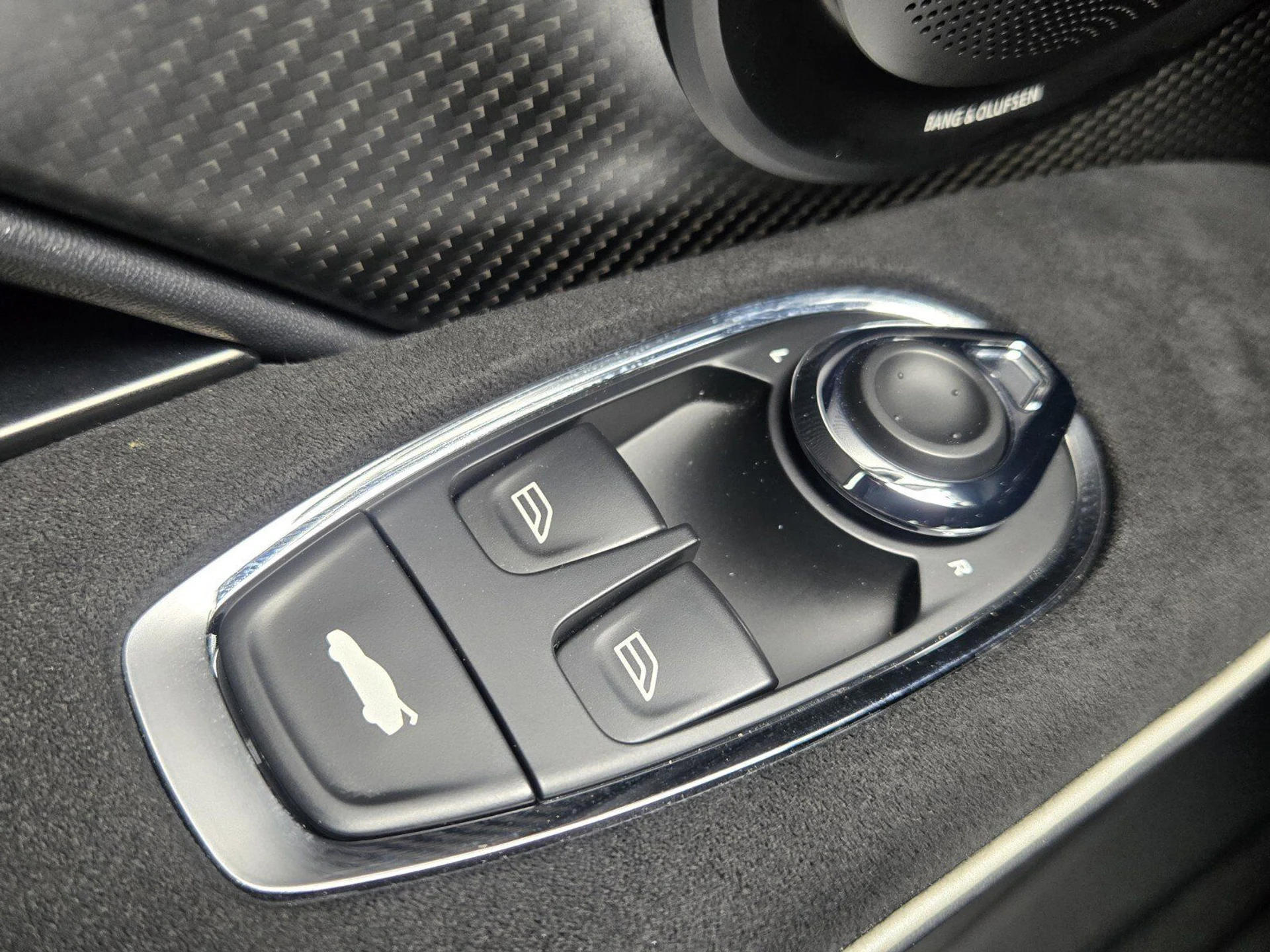 mph038_1554804589_5e2ed70e98144277283b8c96757d7faax_bafd620973