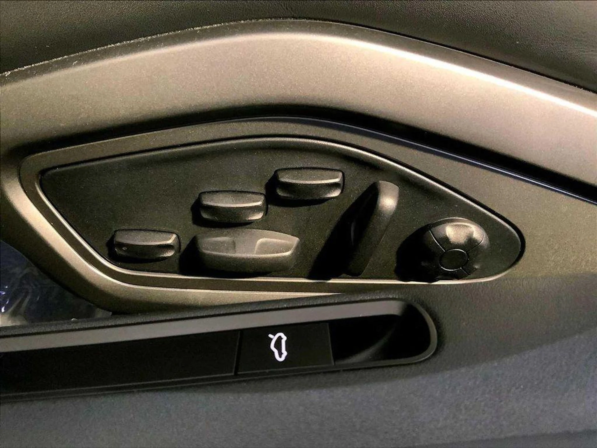 mph038_156050038_zzu_Oks0ir57dw_W3_HZ_Yyo_Cg5_E_lo_4e2ae89102