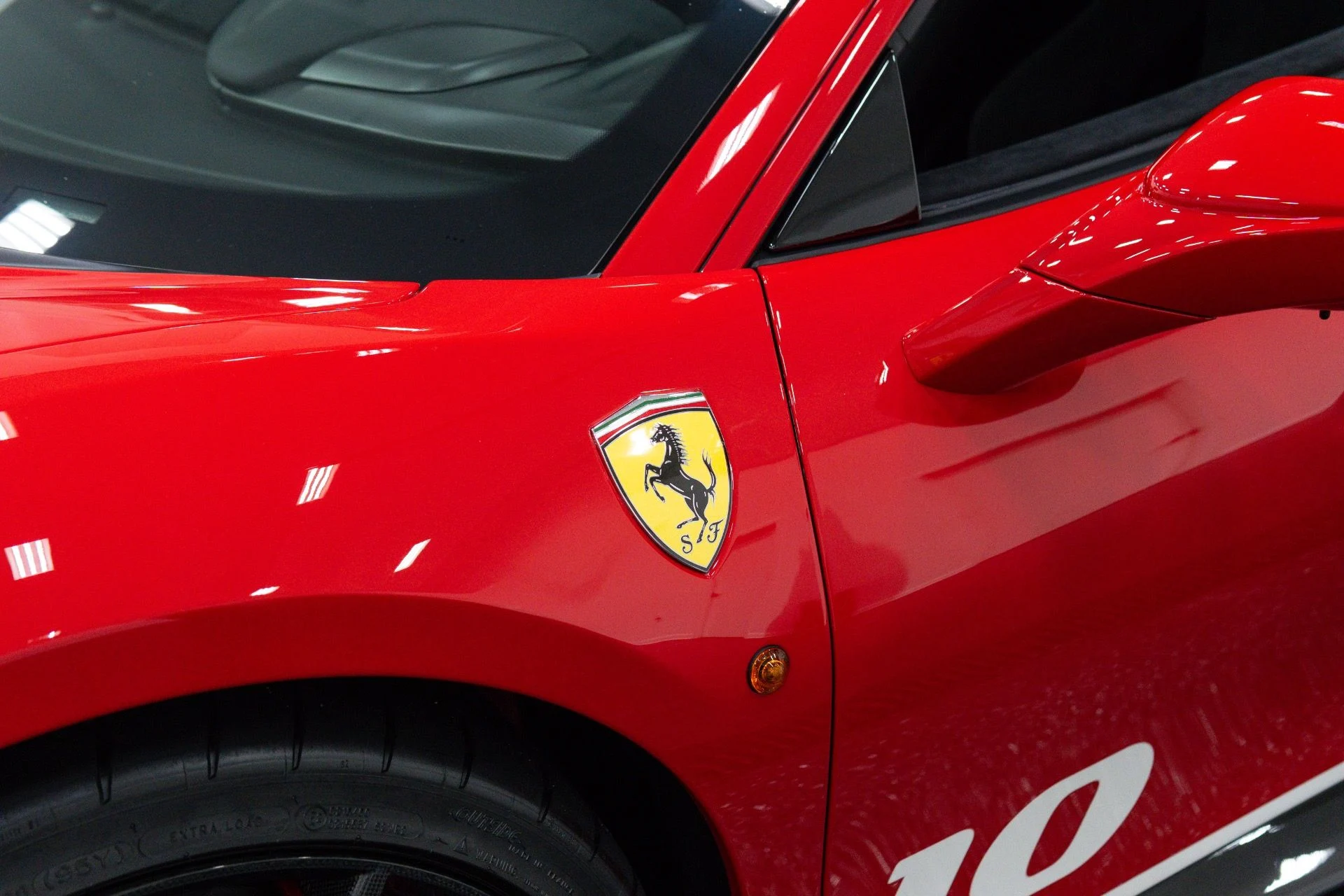 mph038_1563749771_Used_2020_Ferrari_488_Pista_1788470814_690794c248