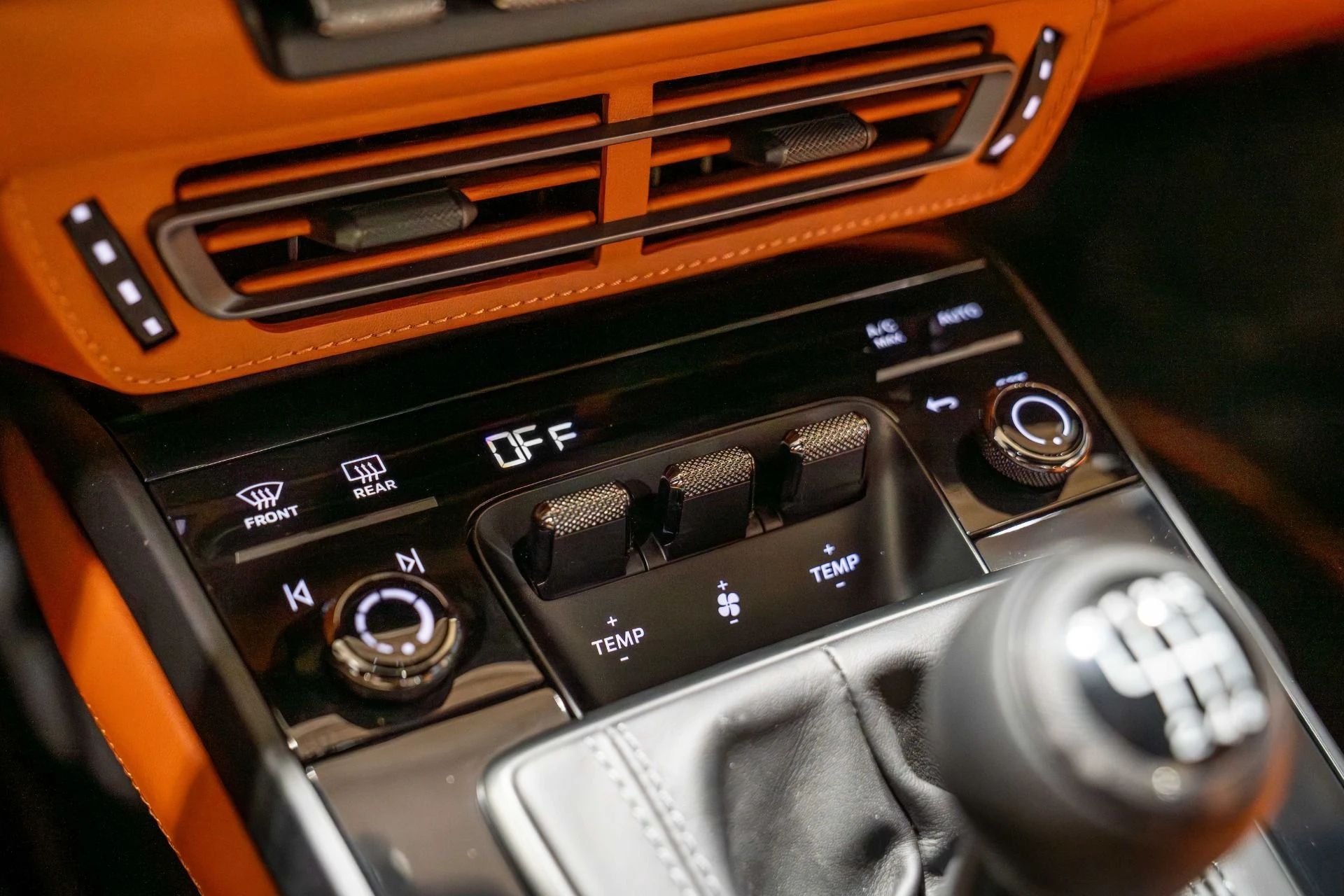 mph038_1572174282_Used_2024_Porsche_911_ST_5341963_1766128393_40ca9103f8