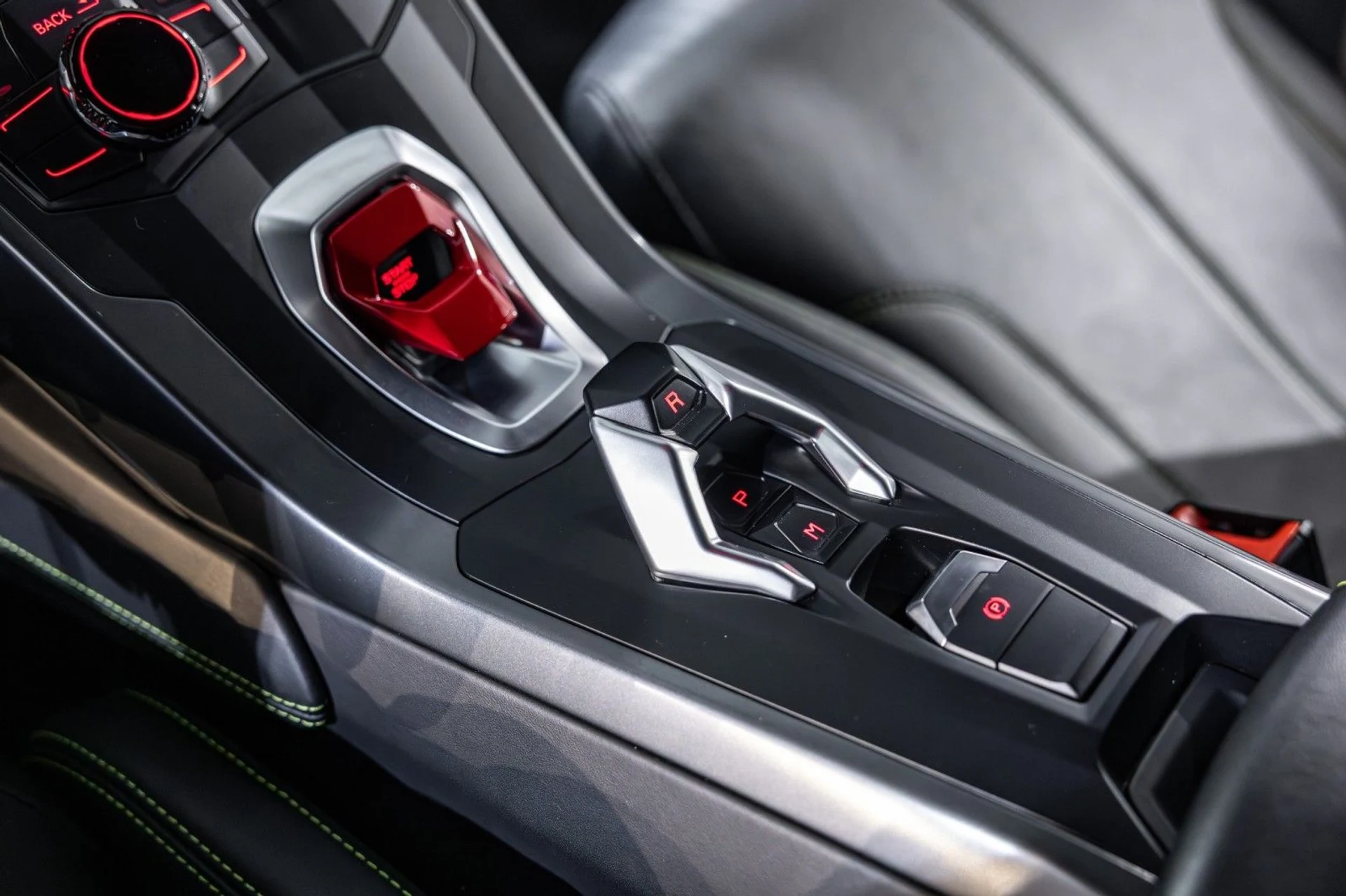 mph038_1576769947_z_Q_826efa579a