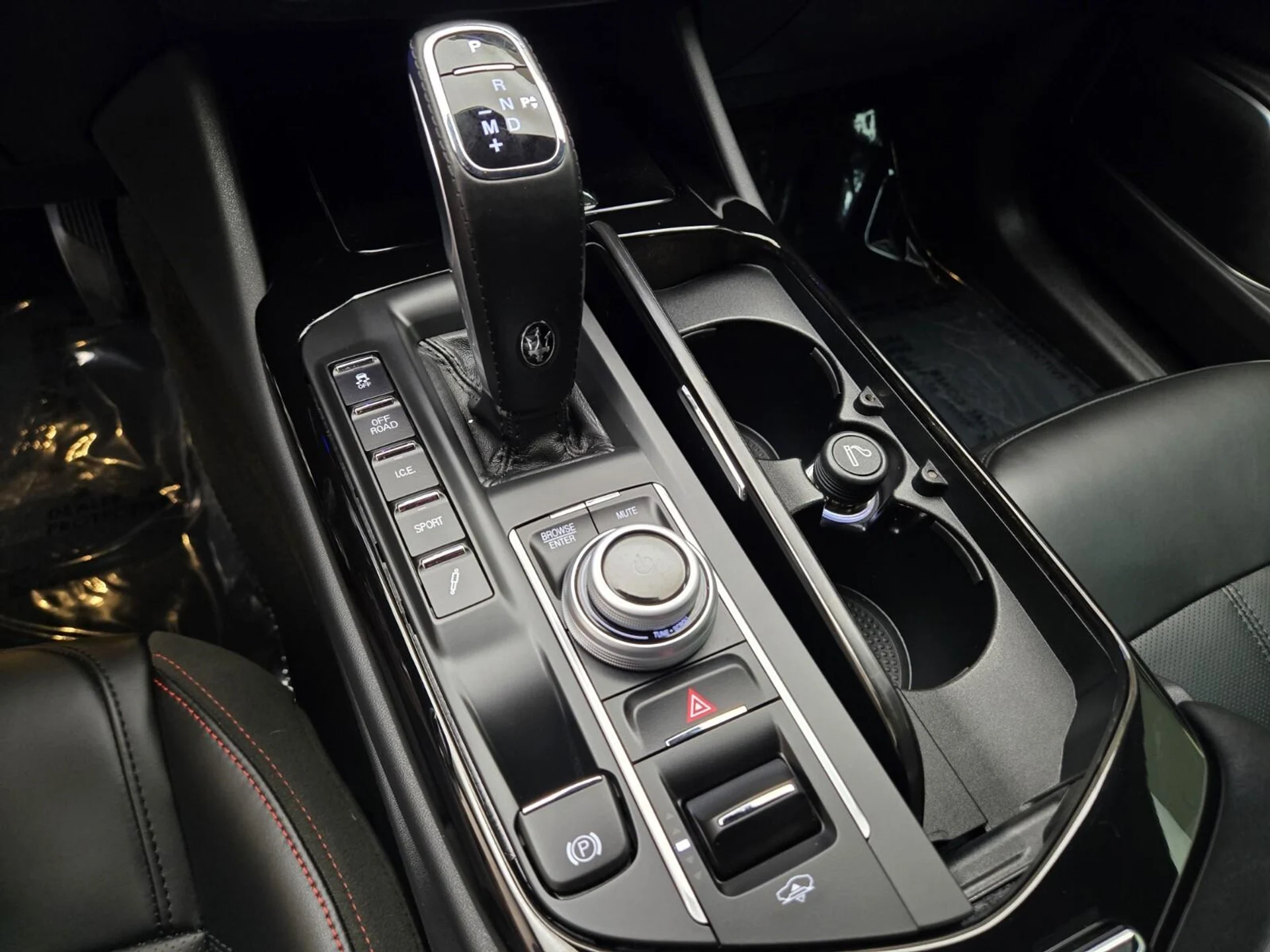 mph038_1578869495_Used_2024_Maserati_Levante_GT_1777354956_c201d28270