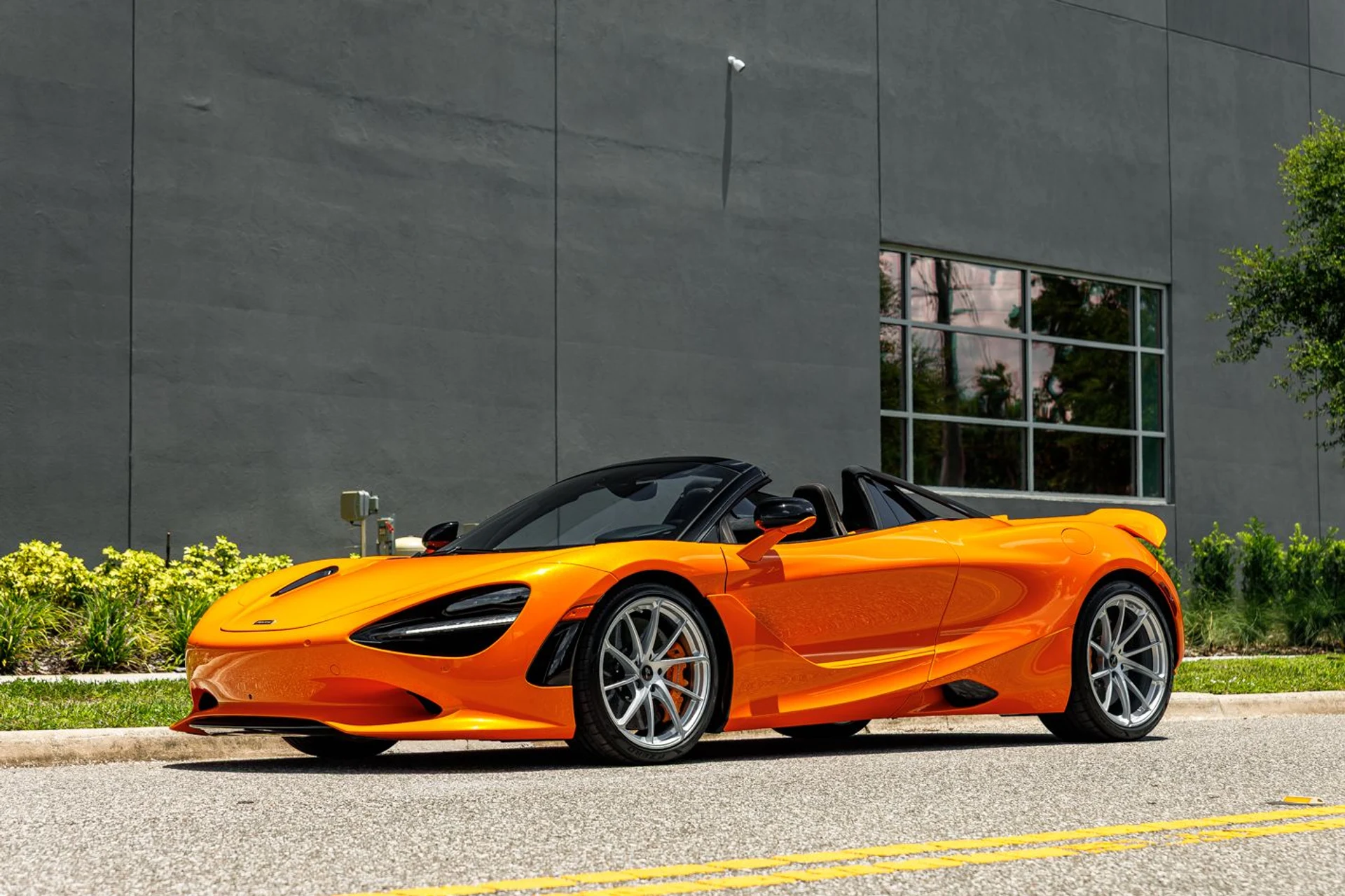 mph038_1587184361_Used_2024_Mc_Laren_750_S_Spider_46ad7f6b7d