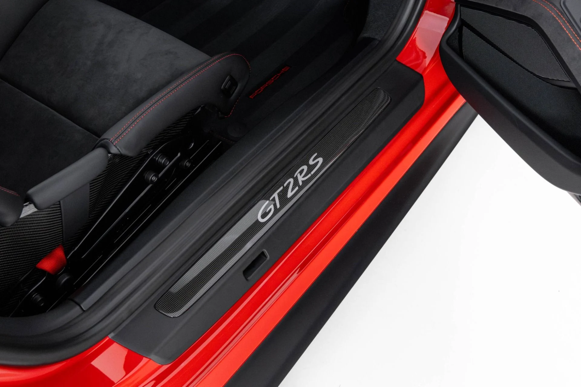 mph038_1591299452_Used_2019_Porsche_911_GT_2_RS_1761868487_c6829bf0a9