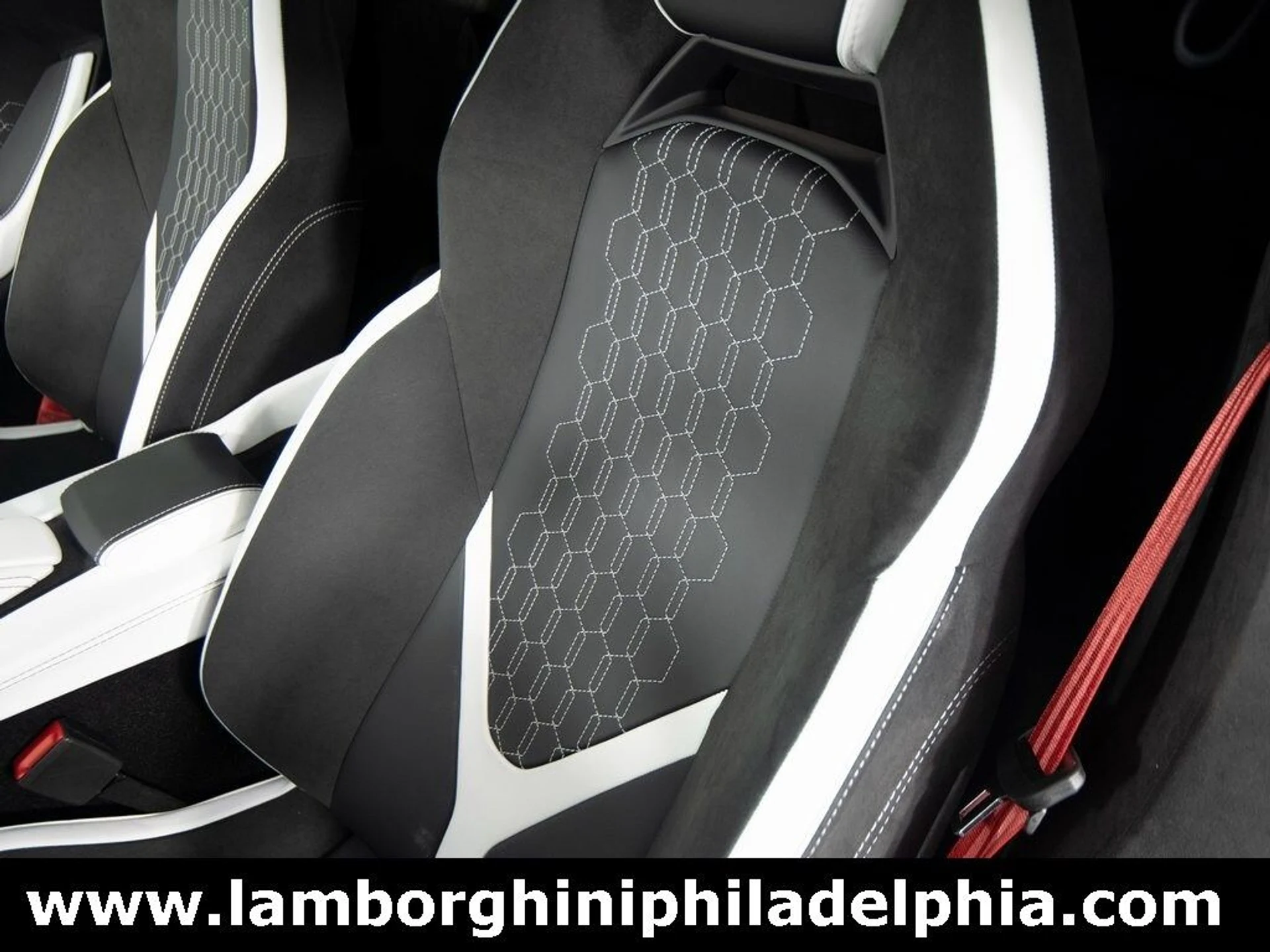 mph038_159499058_a20f12bcb5d8fd2d29f7316b516f40c2x_859490705f