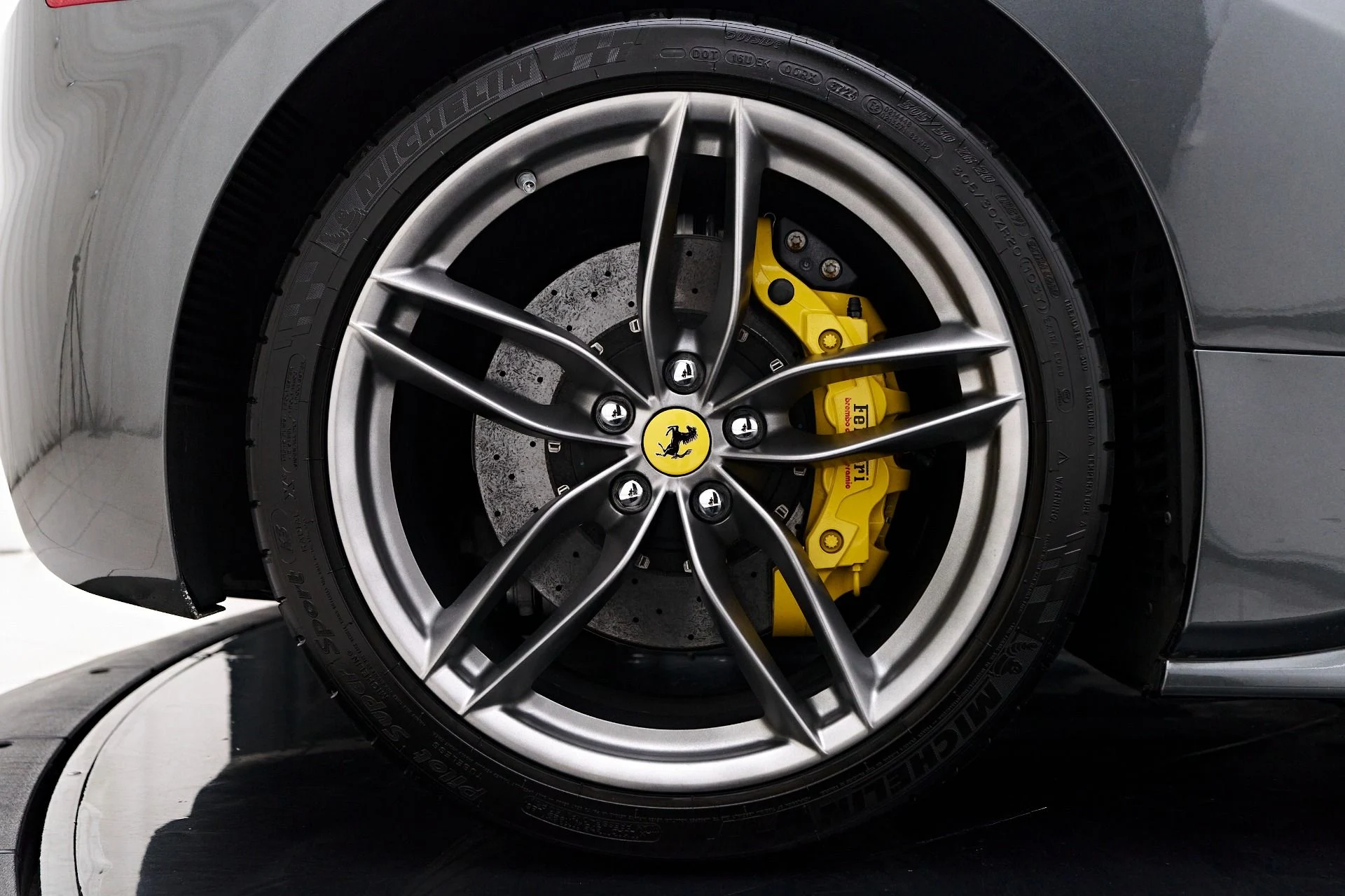 mph038_1601135772_Used_2016_Ferrari_488_GTB_Base_1755995757_c814fd8b55