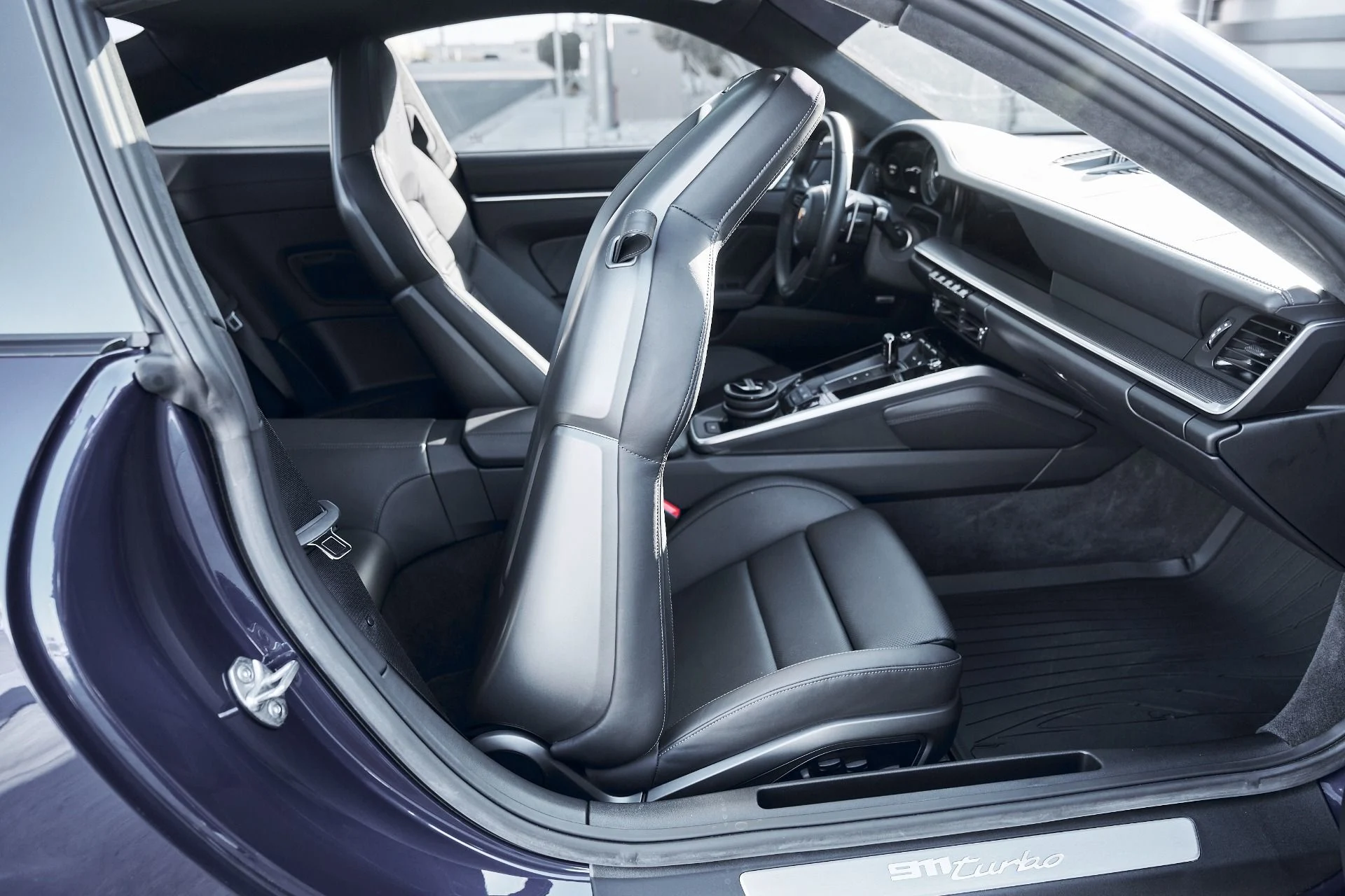 mph038_1611263309_Used_2024_Porsche_911_Turbo_1770087223_a83df22005