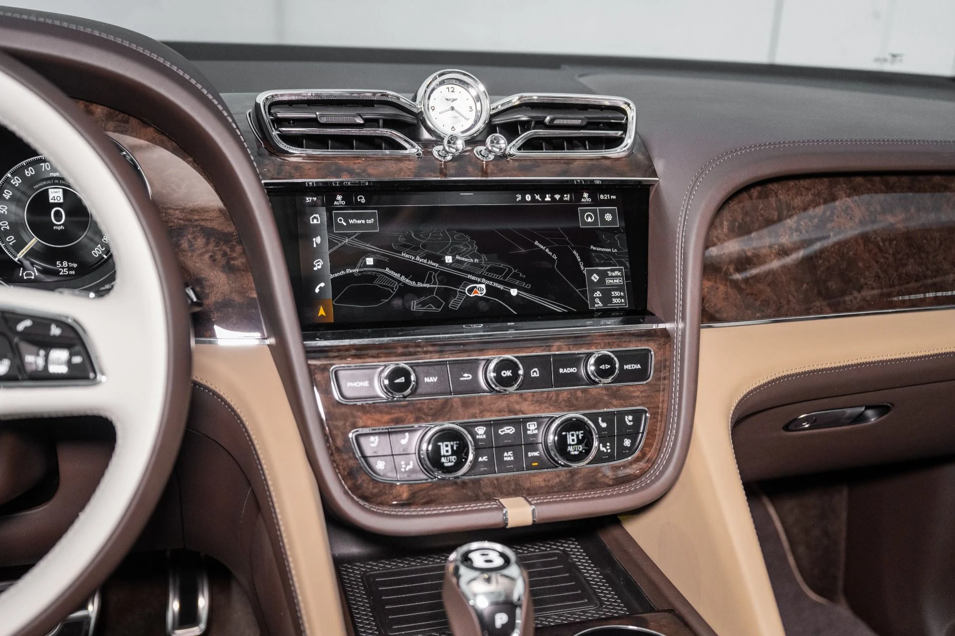 mph038_161578416_Used_2025_Bentley_Bentayga_EWB_Mulliner_1762964457_50718f9b2a