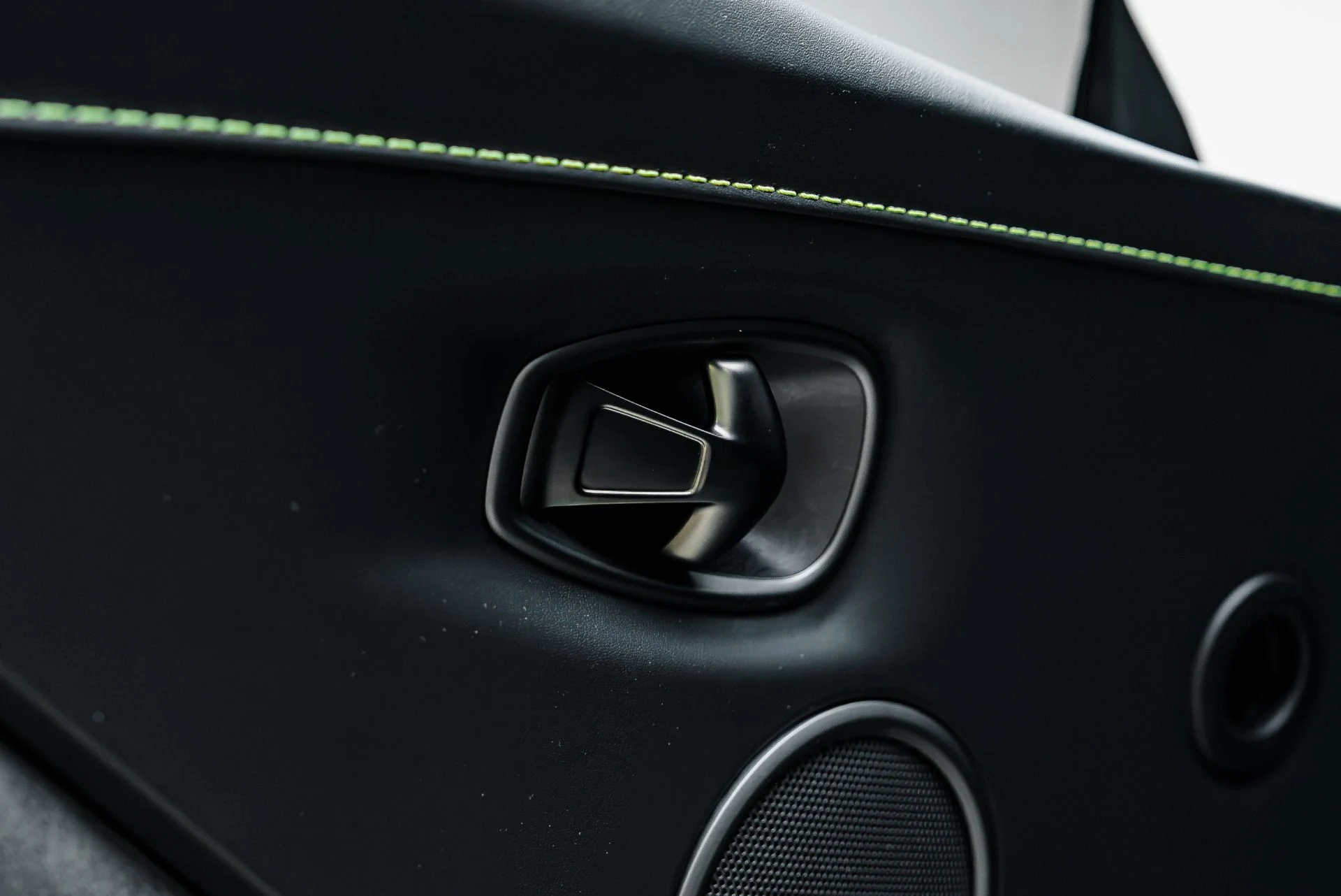 mph038_1618613293_Used_2023_Aston_Martin_Vantage_F1_Edition_1783661203_cbe069761d