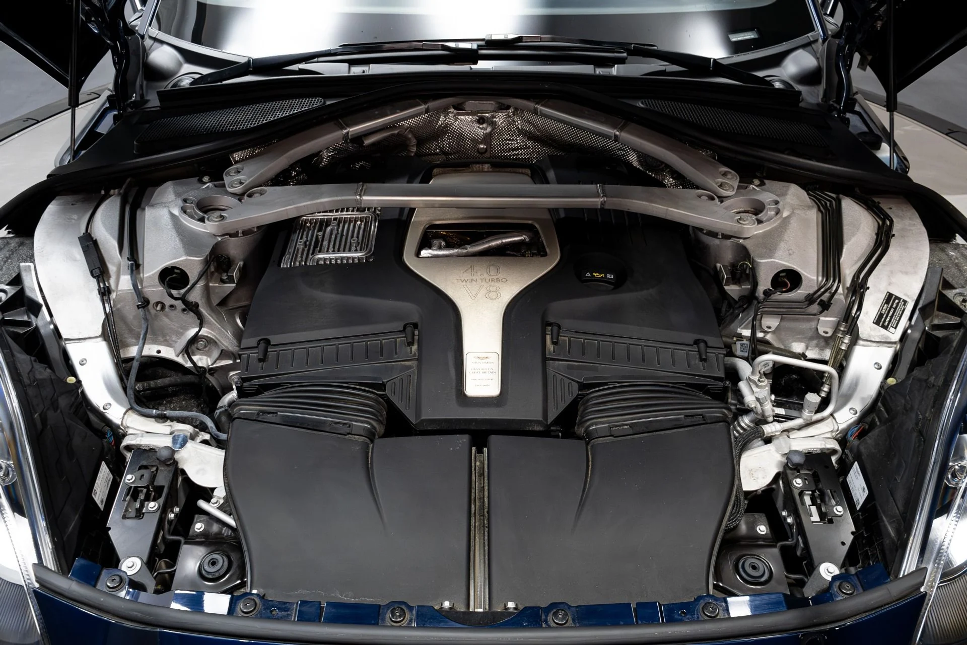 mph038_1622888656_Used_2021_Aston_Martin_DBX_1770088523_f57b78ea25