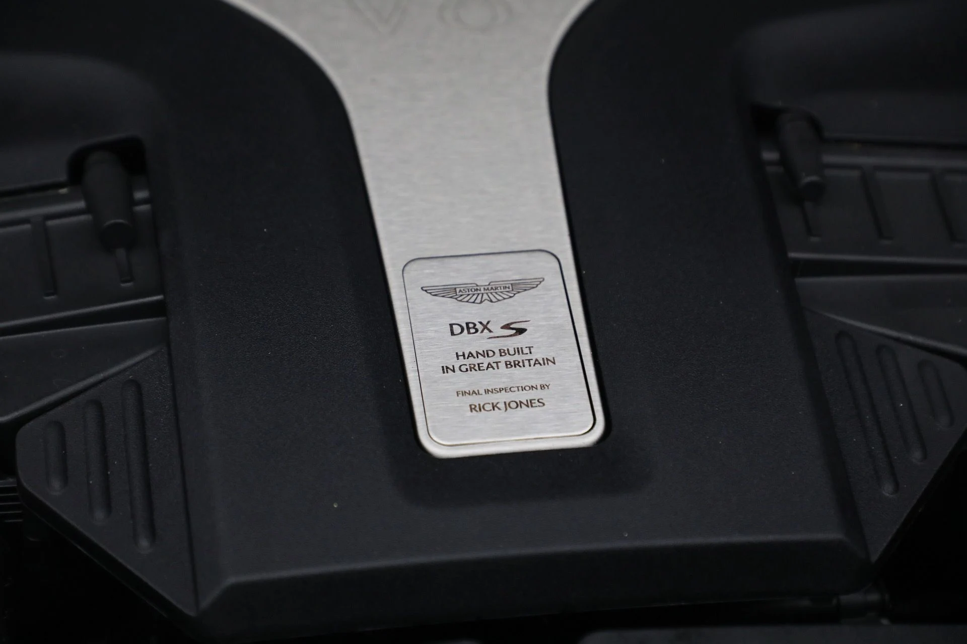 mph038_1629072854_New_2026_Aston_Martin_DBX_S_1767984157_cd96a810a8