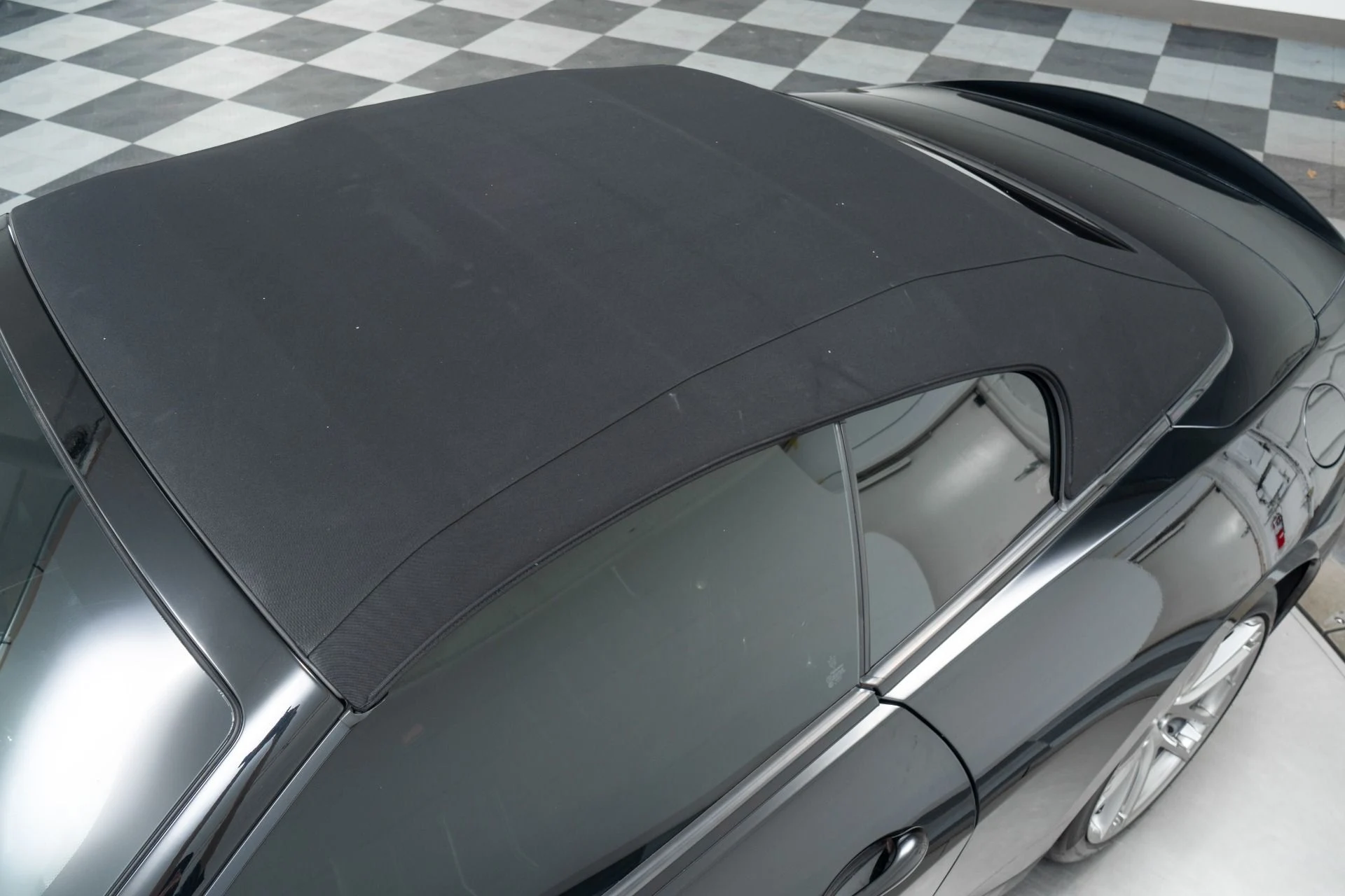 mph038_1631693594_Used_2014_Maserati_Gran_Turismo_Convertible_MC_Special_Order_Paint_Sport_Exhaust_1776271961_2a77db85c0