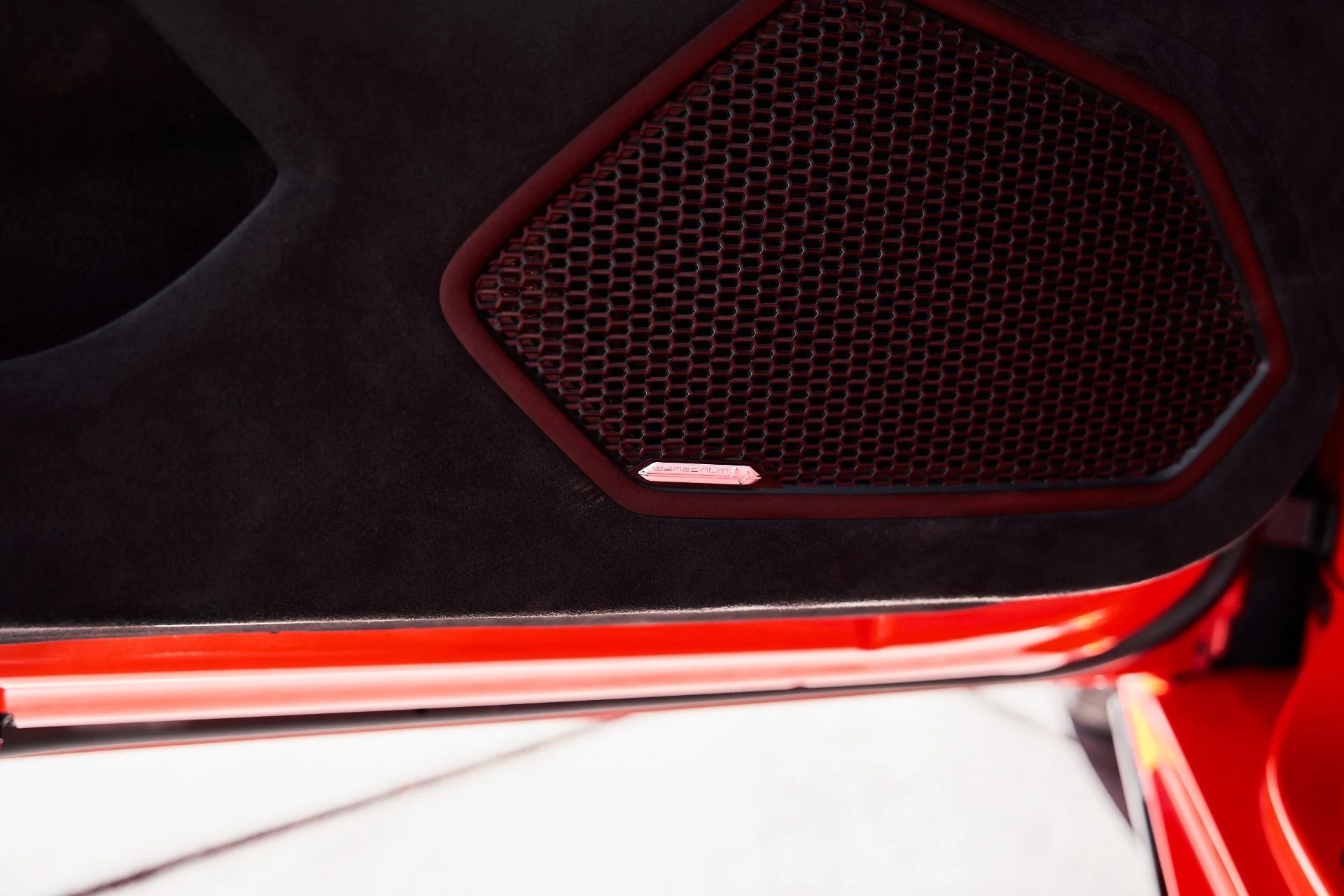 mph038_1647240578_Used_2023_Lamborghini_Huracan_Tecnica_Base_1776477113_b71c22884b