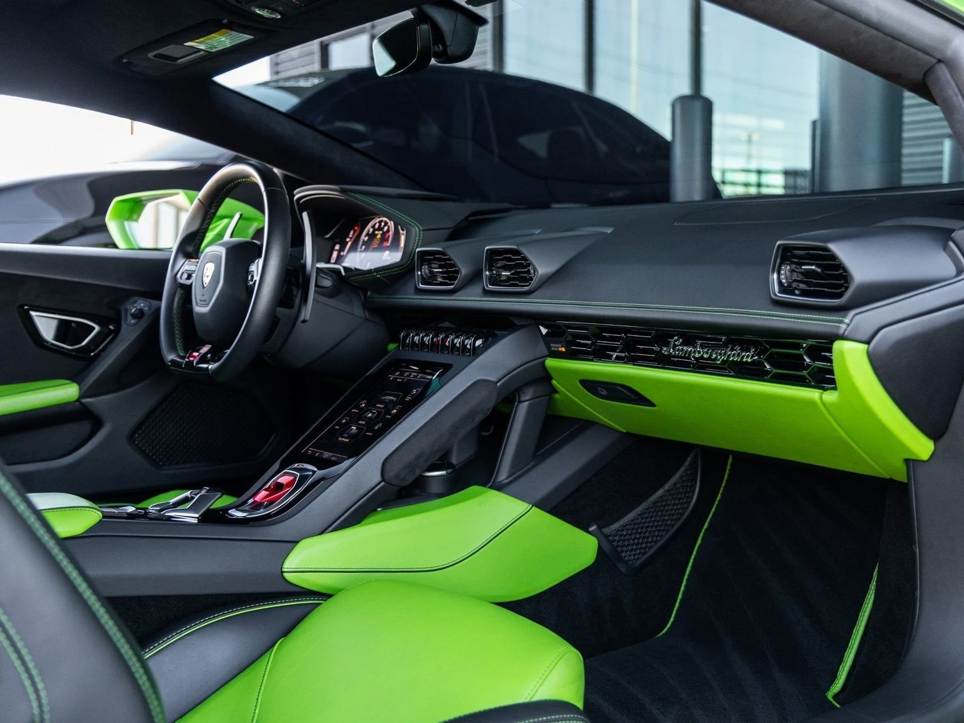 mph038_166019668_39_61121fb31a