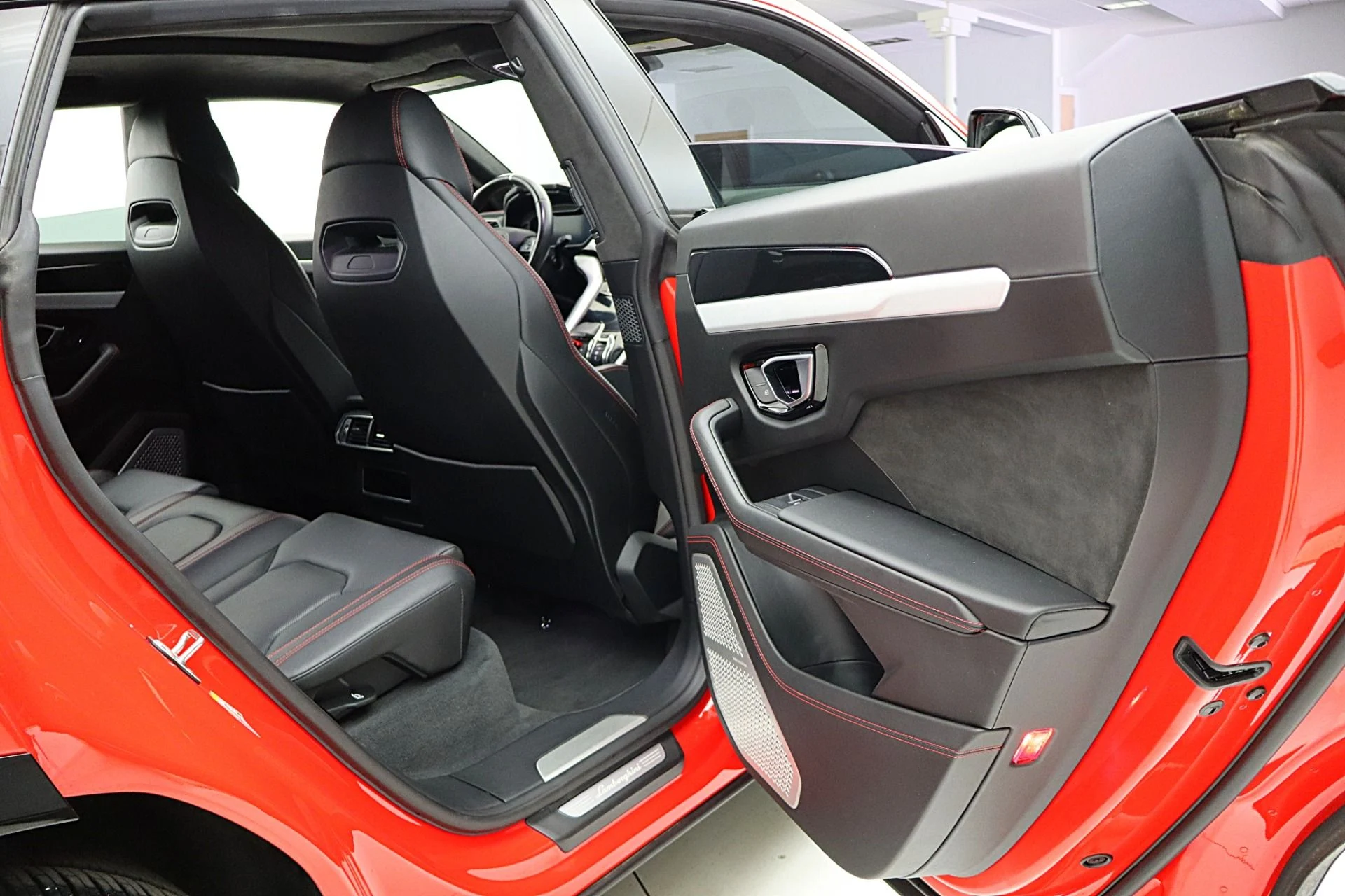 mph038_1678266725_Used_2020_Lamborghini_Urus_f35c03aa4d