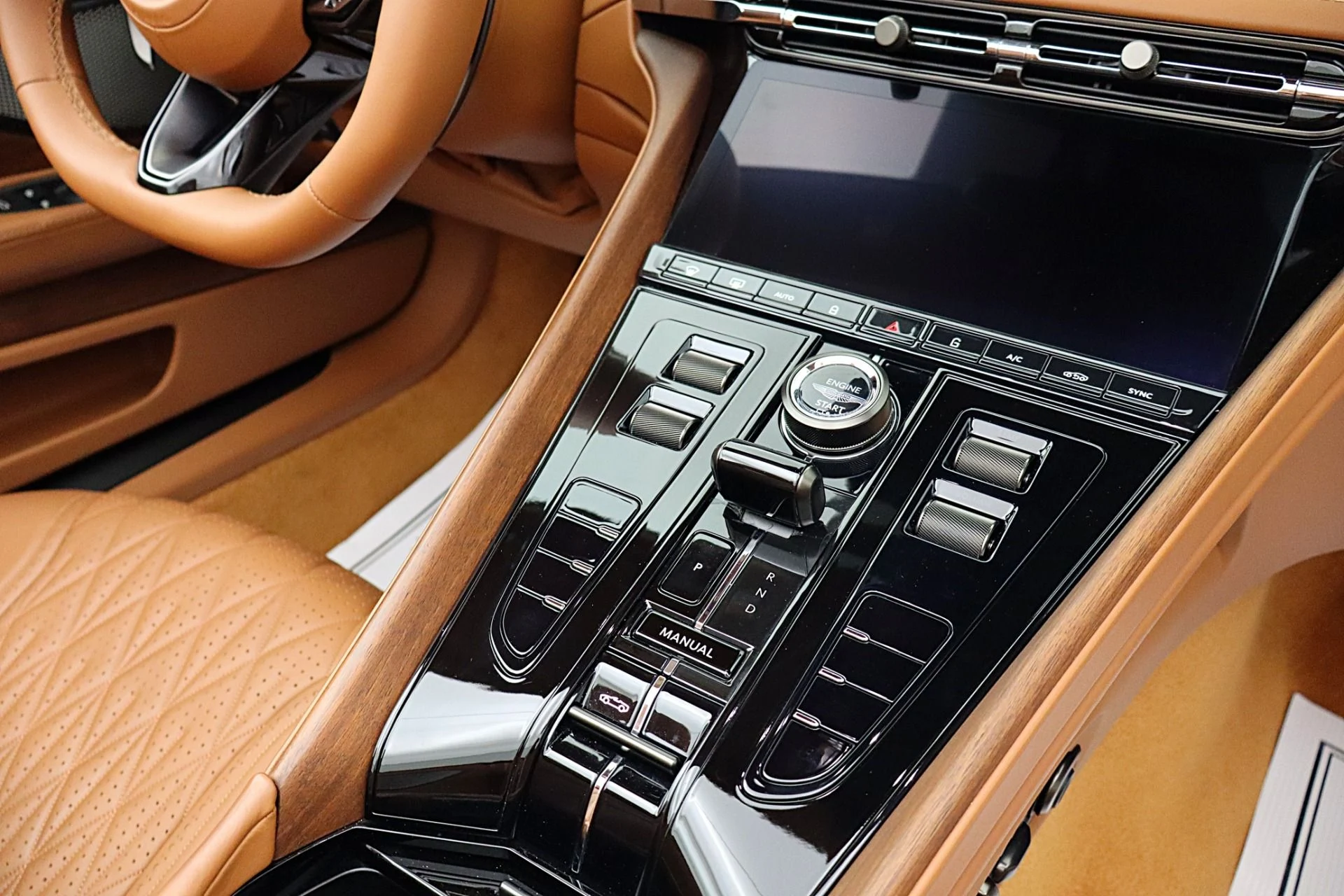 mph038_1717722597_Used_2024_Aston_Martin_DB_12_Volante_3844c1c046