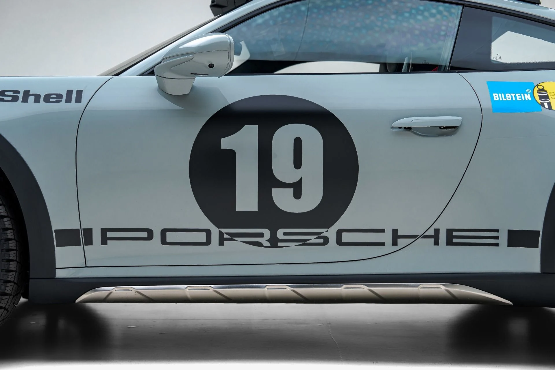 mph038_1727814102_Used_2024_Porsche_911_Dakar_1787634651_2b73bee948