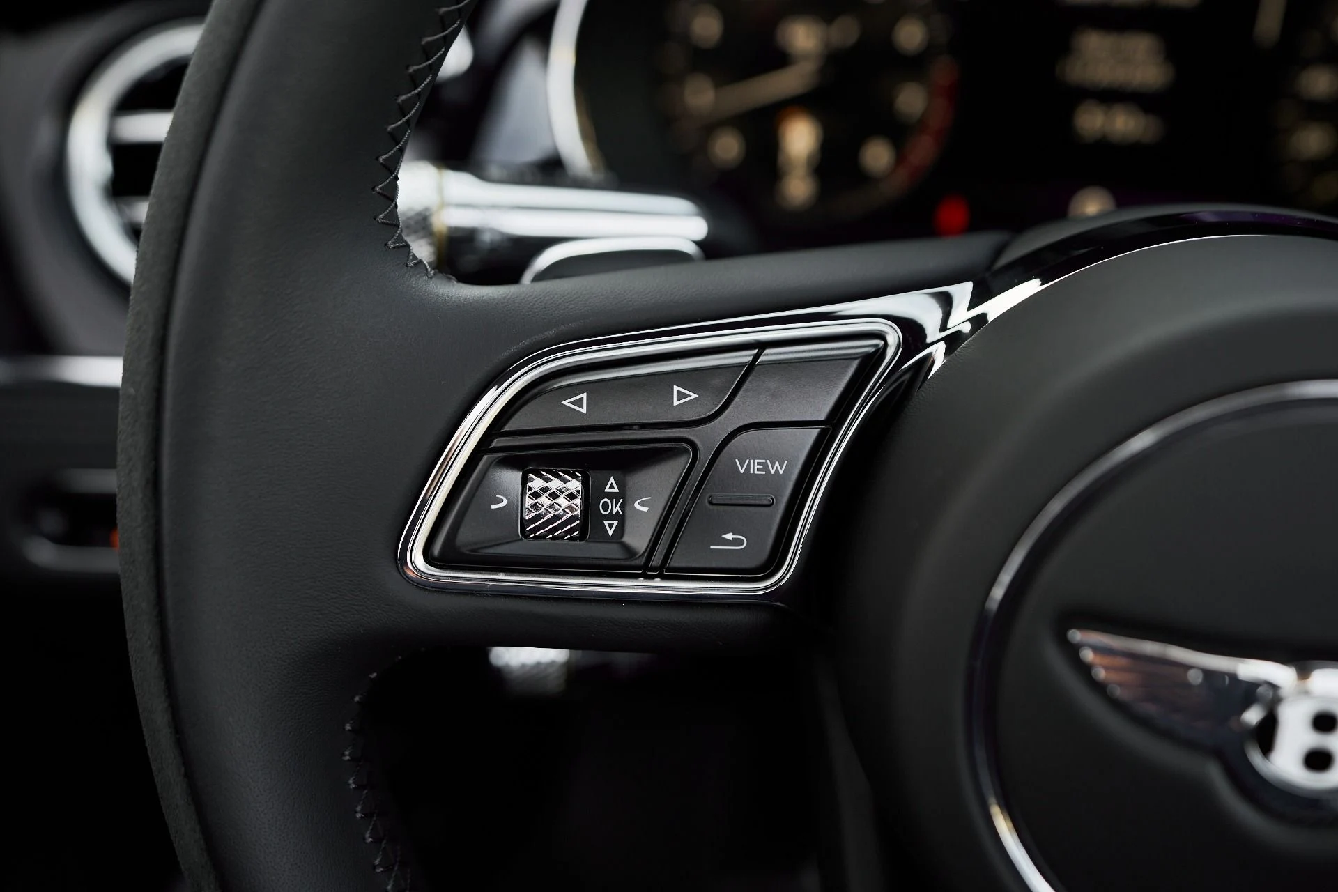 mph038_1730837248_Used_2024_Bentley_Continental_GT_V8_S_1764464403_68fd7f2a9f