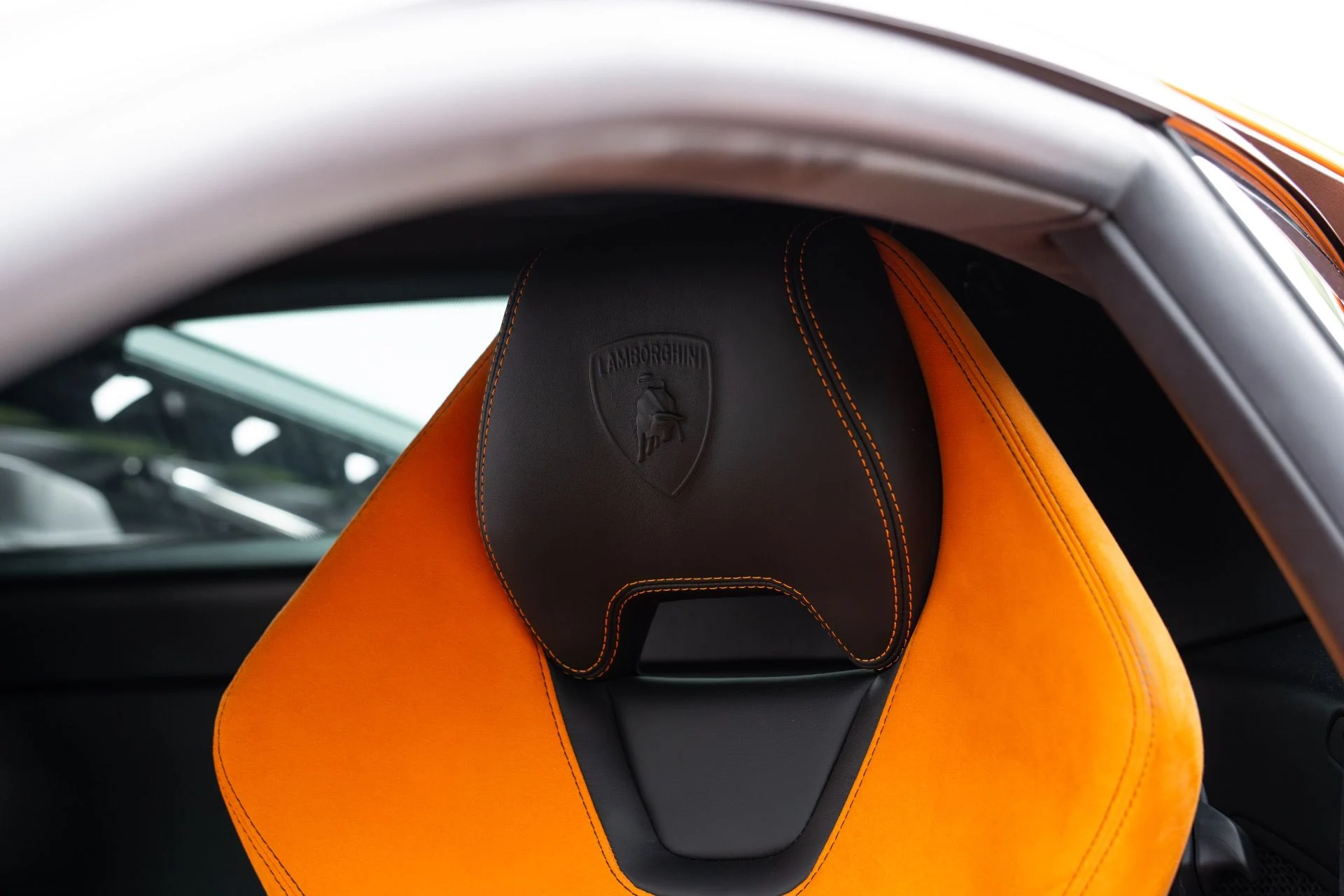 mph038_1737851351_Used_2016_Lamborghini_Huracan_LP_610_4_1780109643_ab00dab617