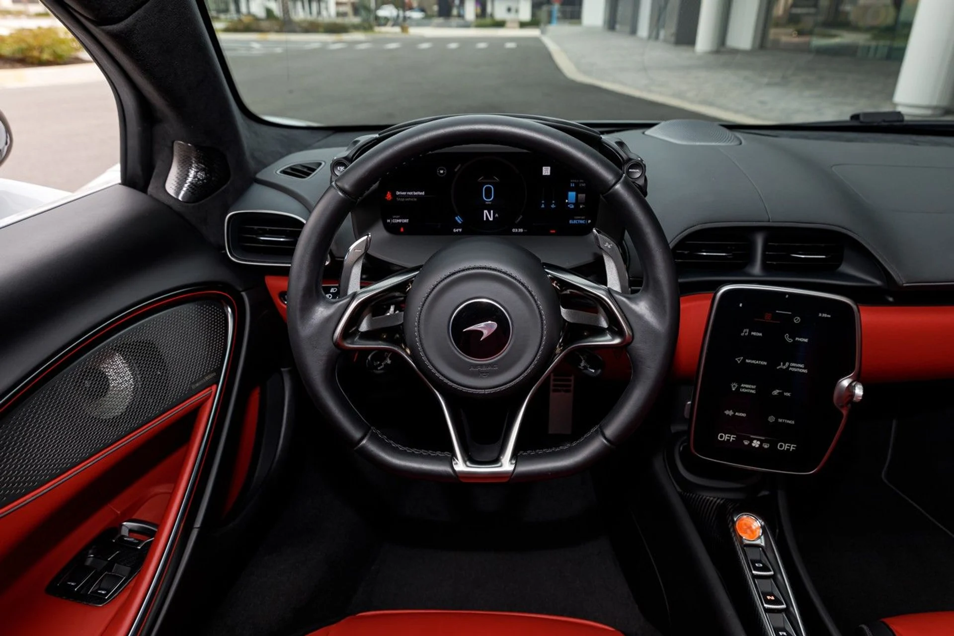 mph038_1756534948_446_p39_l_d953684048