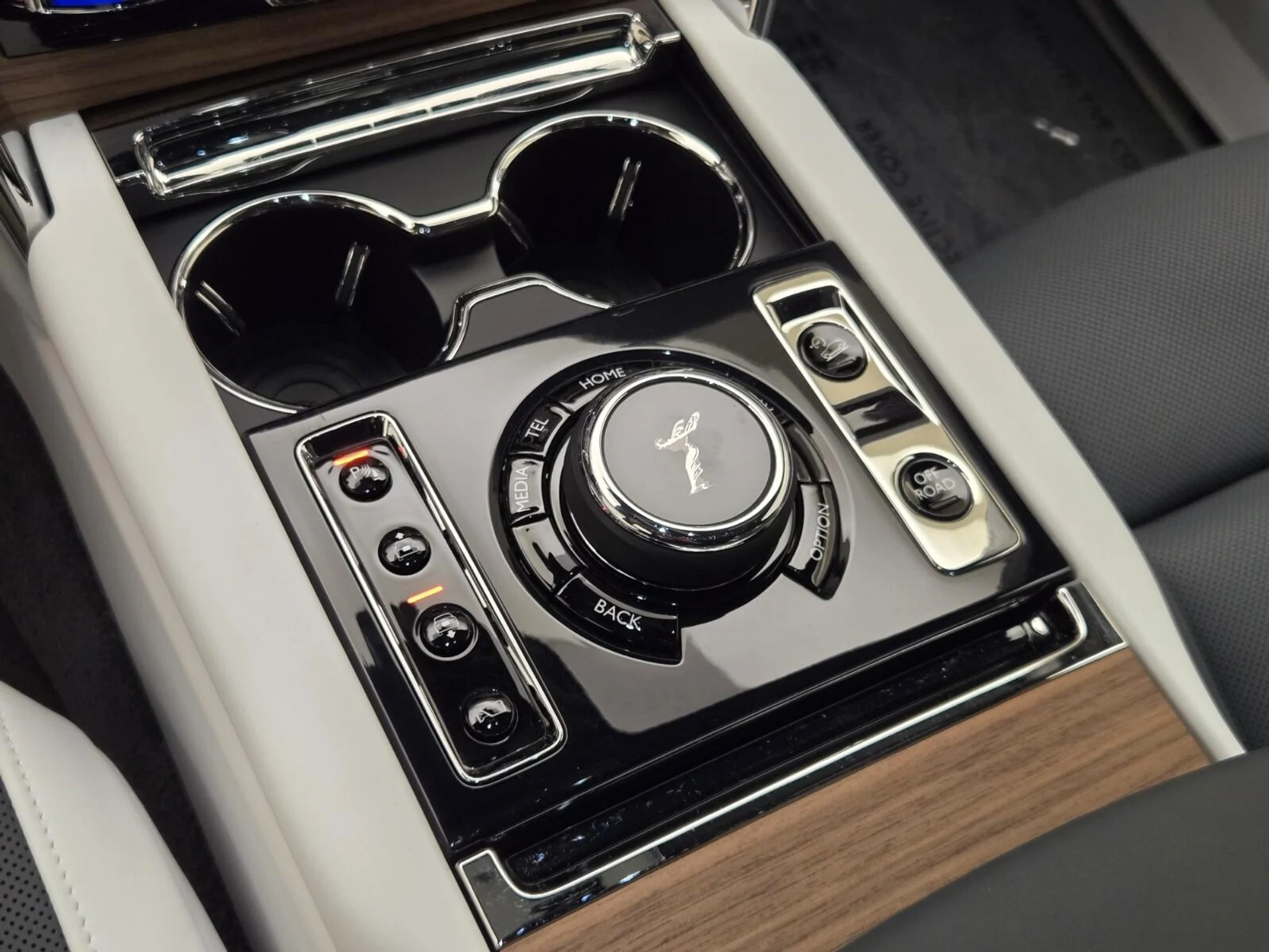 mph038_1766012491_New_2026_Rolls_Royce_Cullinan_1768889721_e387ef0f86